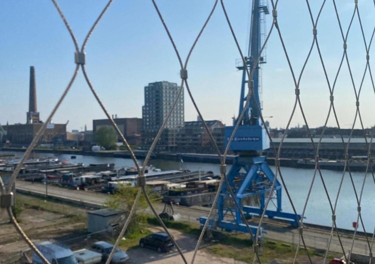 Homeawayfromhomeghent with private parking