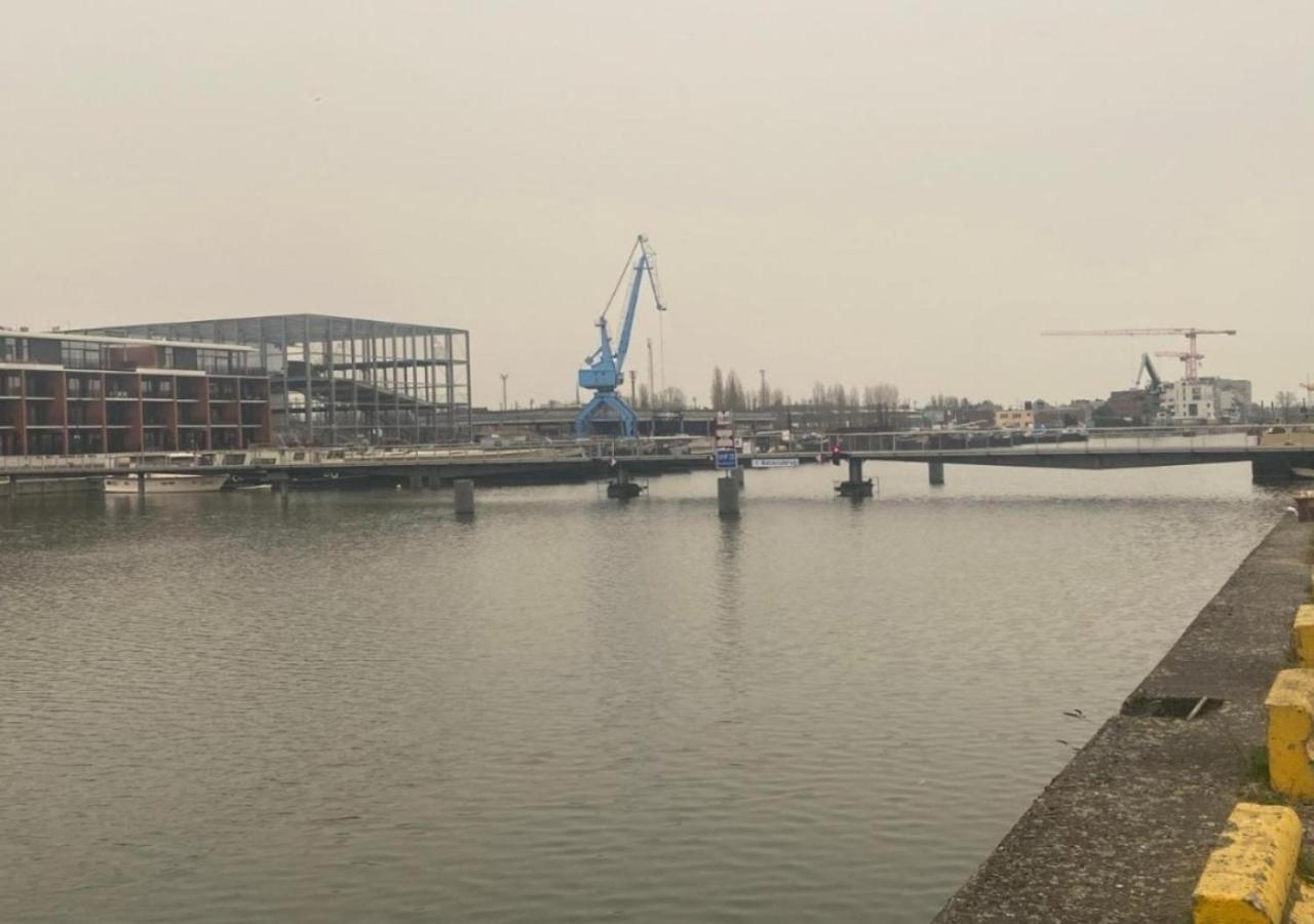 Homeawayfromhomeghent with private parking