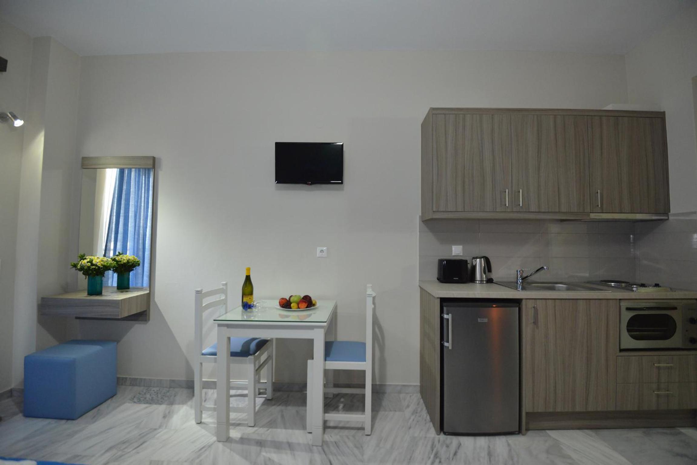 Vesperi Studios & Apartments