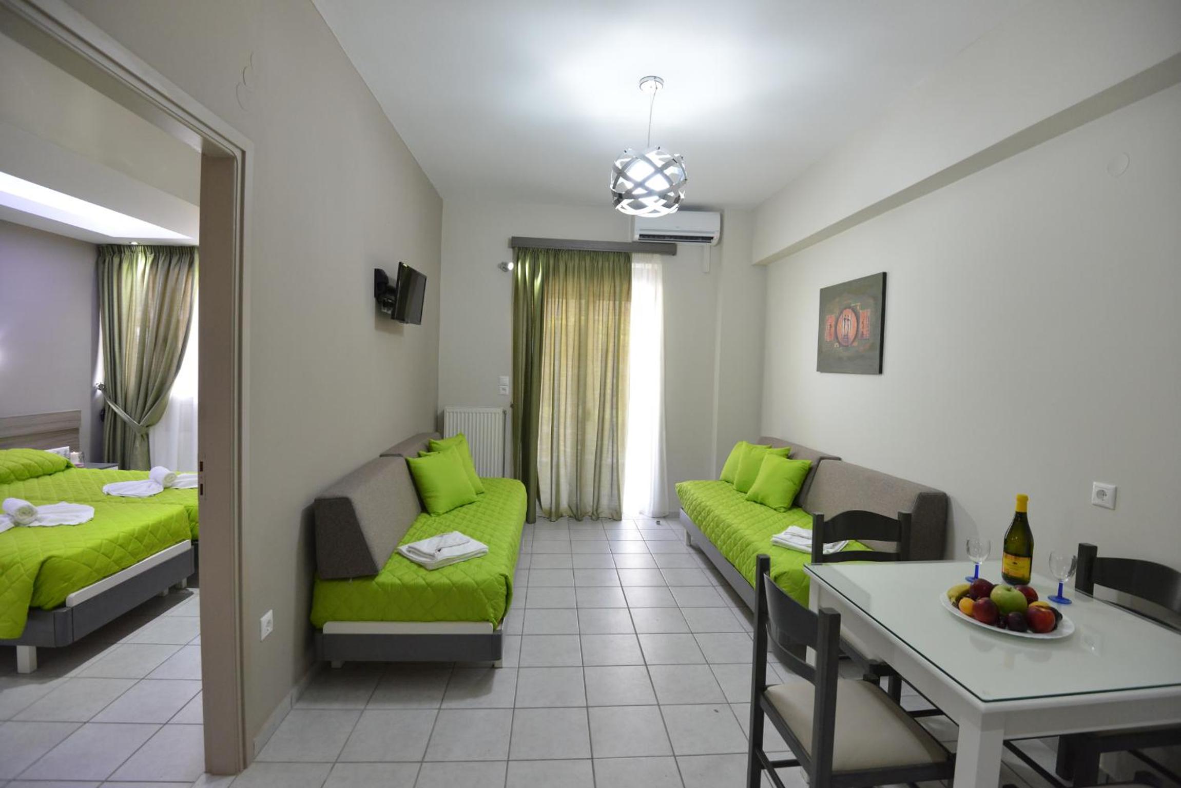 Vesperi Studios & Apartments