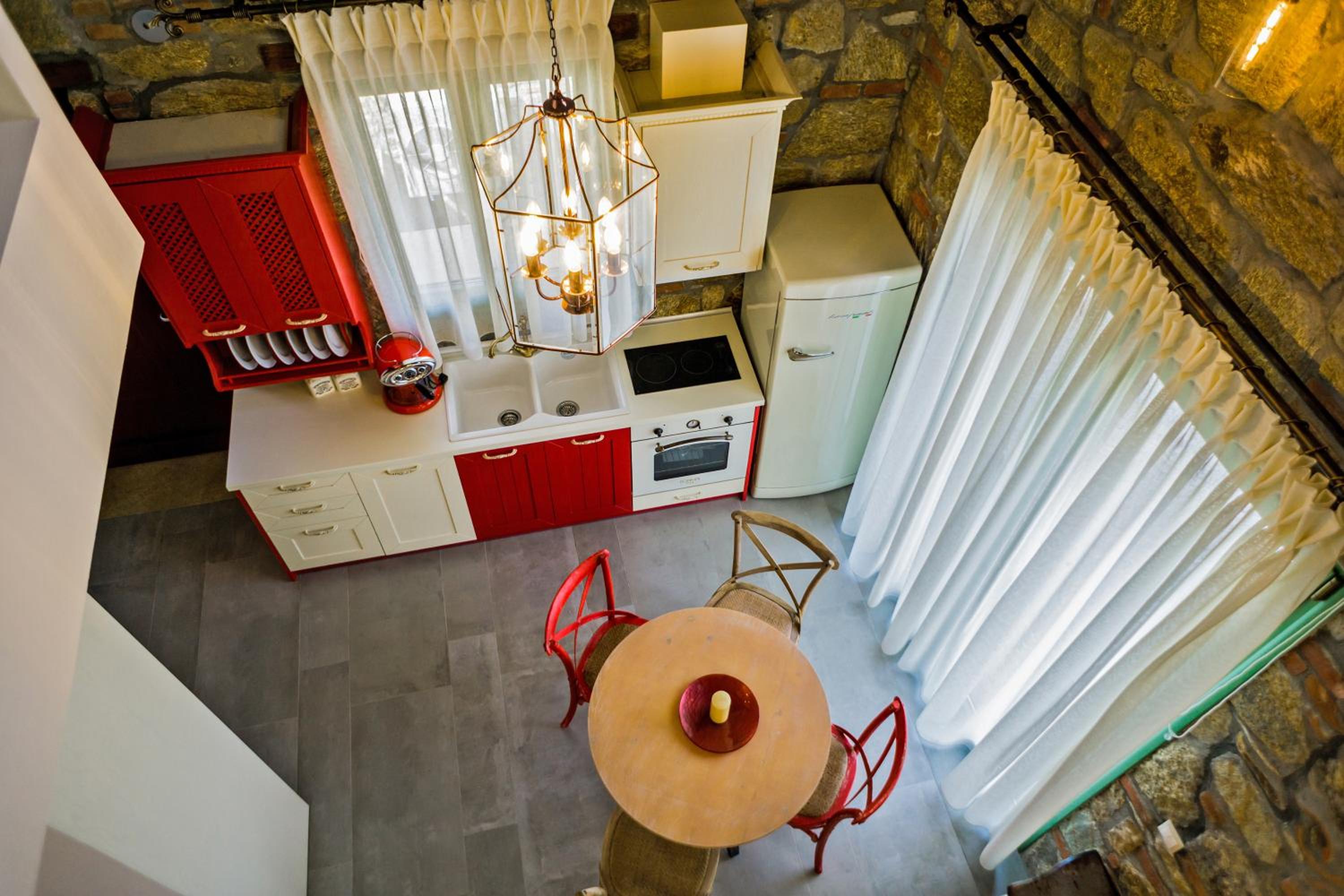 Mediterraneo Luxury Suites Halkidiki