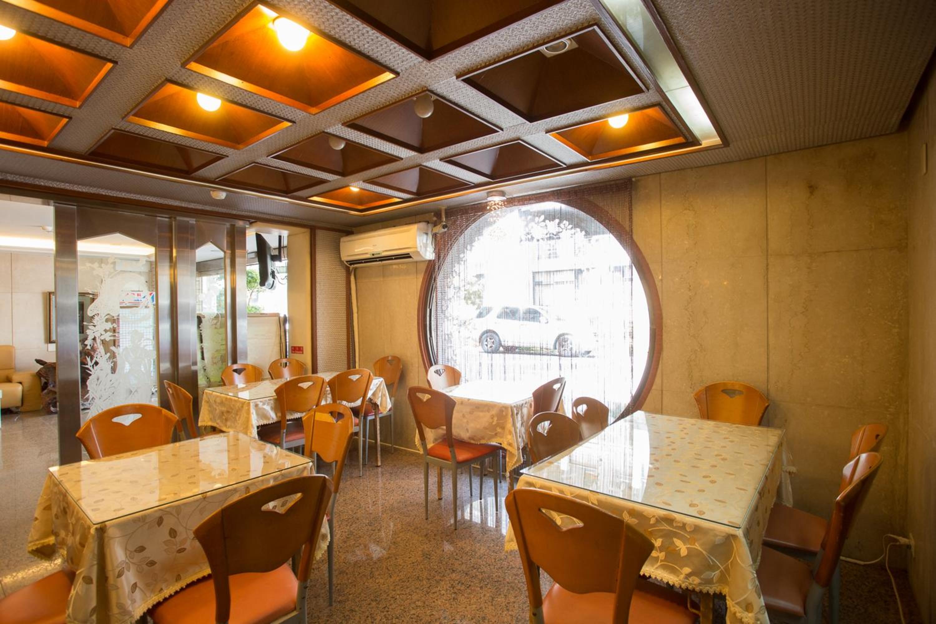 Phoenix Pavilion Hot Spring Hotel