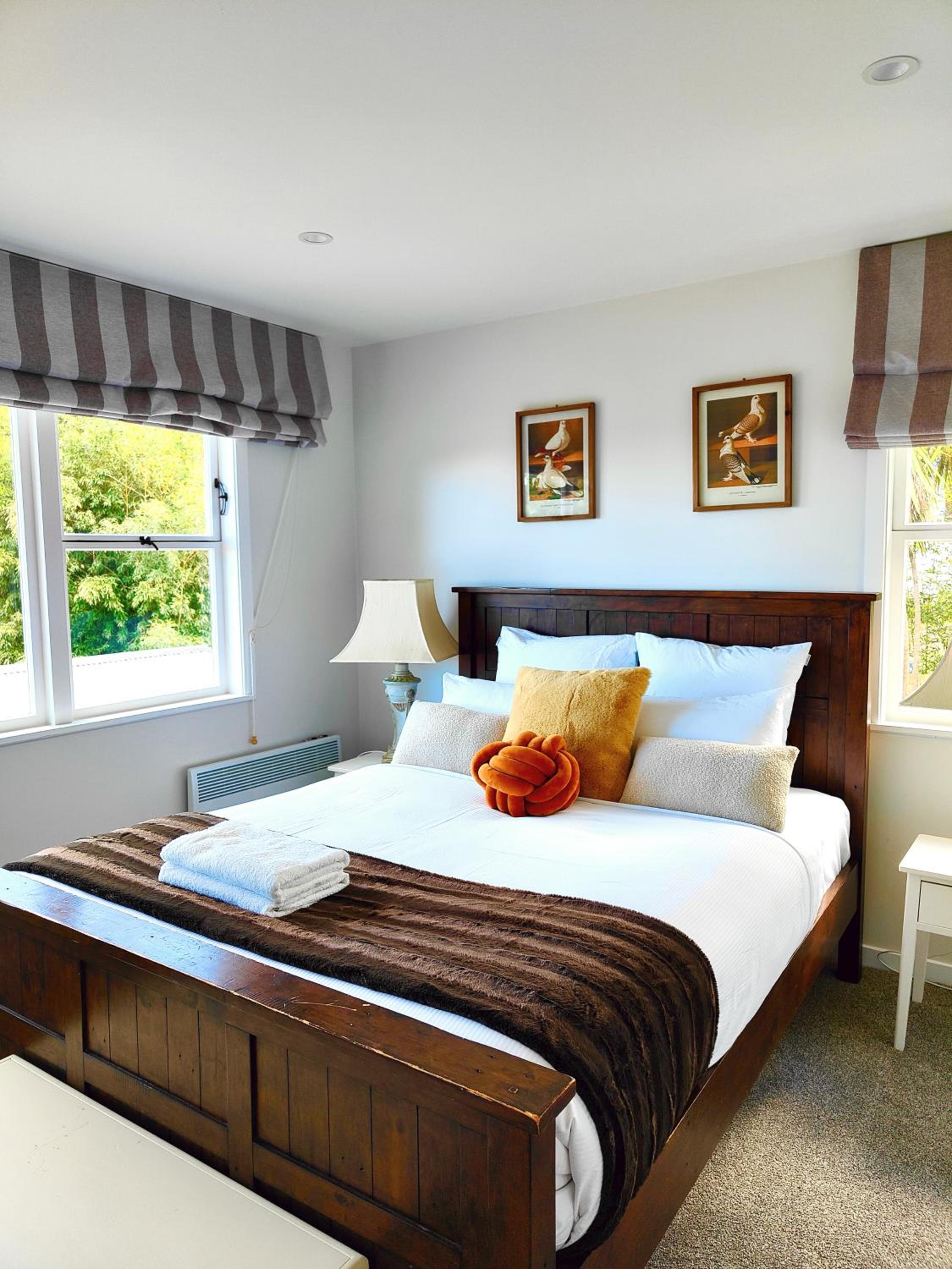 Most Peaceful & Private City Retreat - New AC - CBD 12 KMs & Airport 17KMs Away