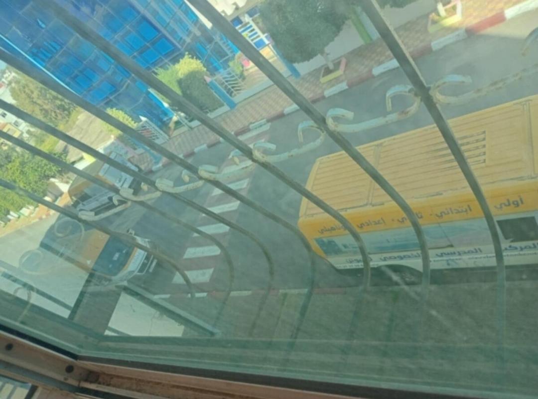 Appartement confortable en face du complexe scolaire newton