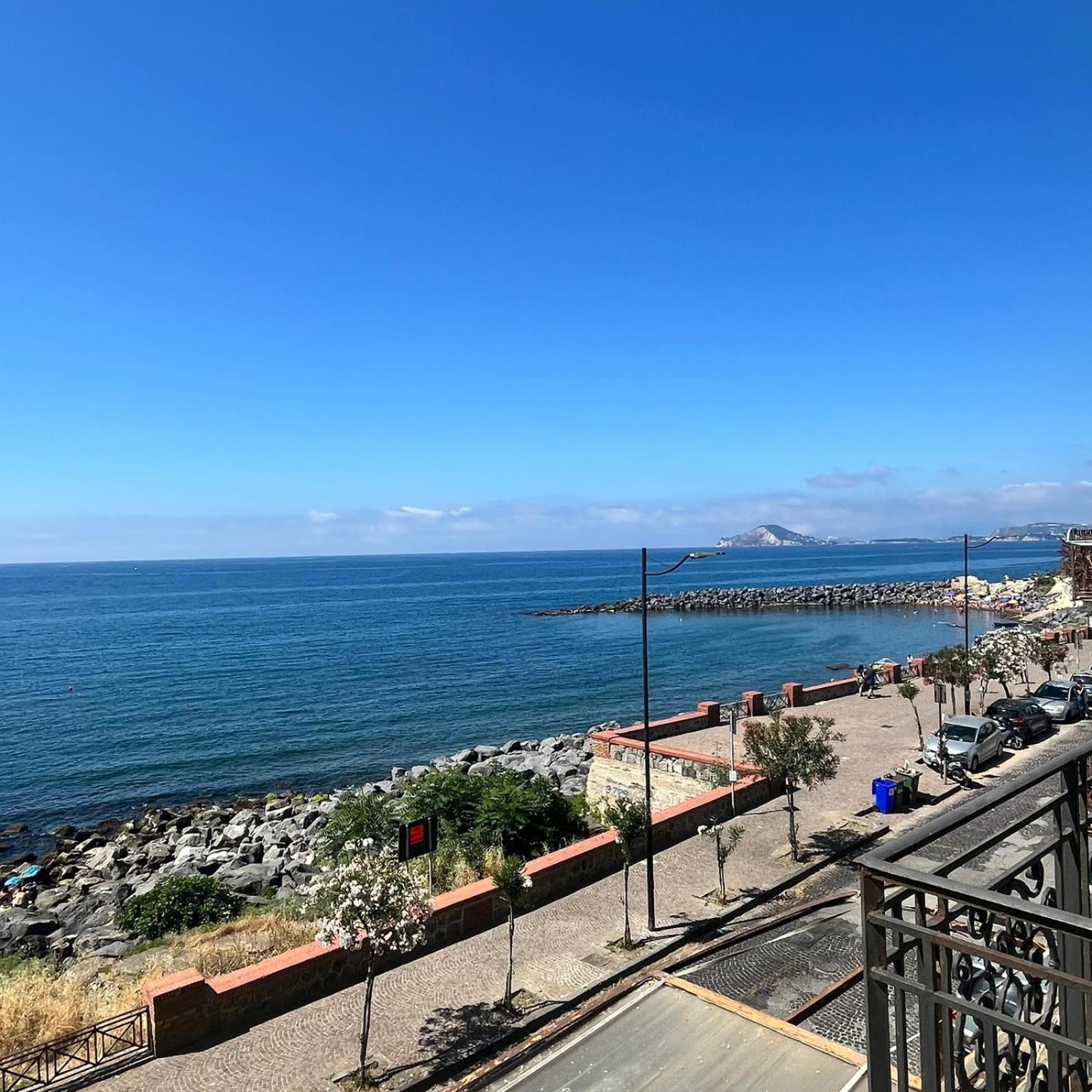 Speziali vista mare