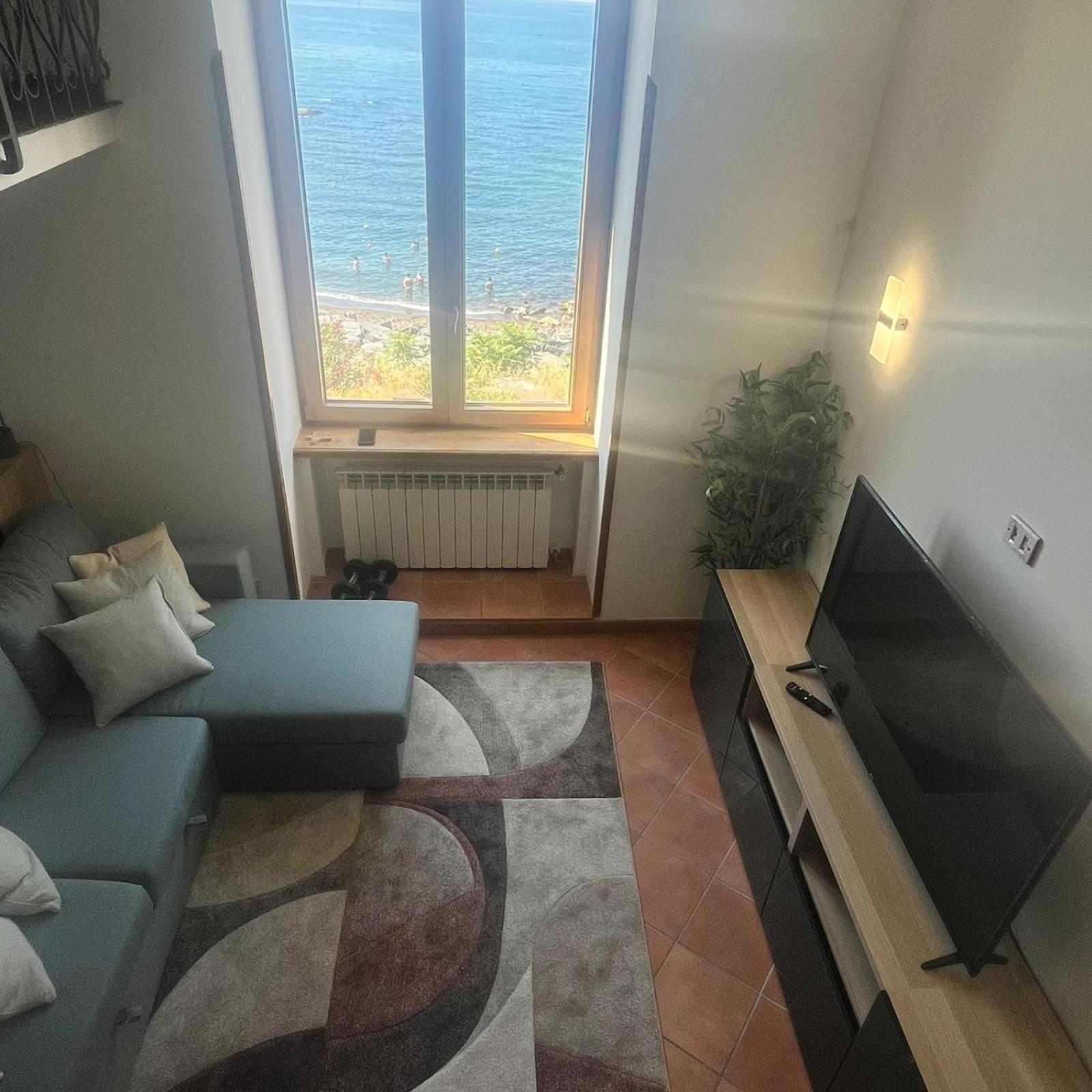 Speziali vista mare
