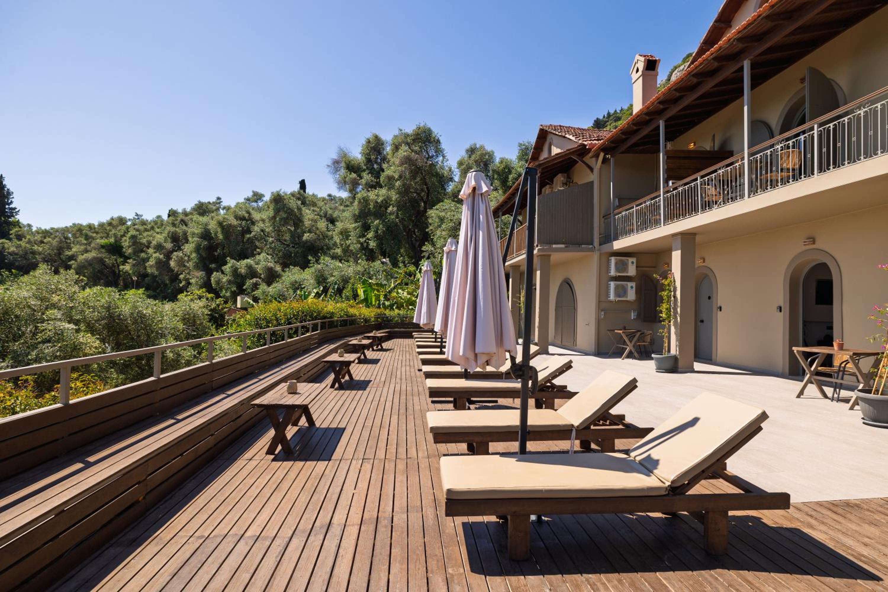 The Summit Escape House