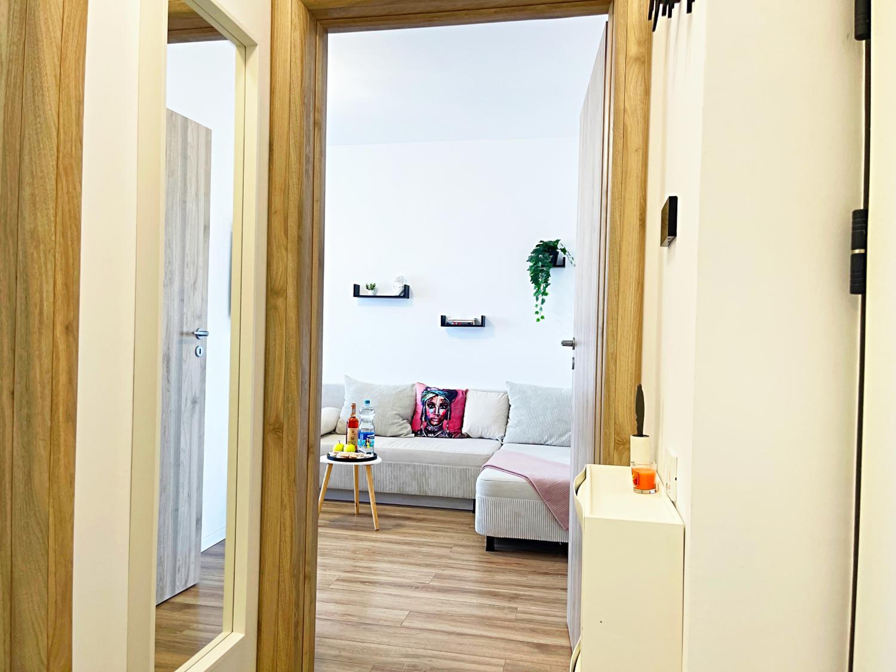ChicStudio Full Kitchen AC Free Parking Popcorn