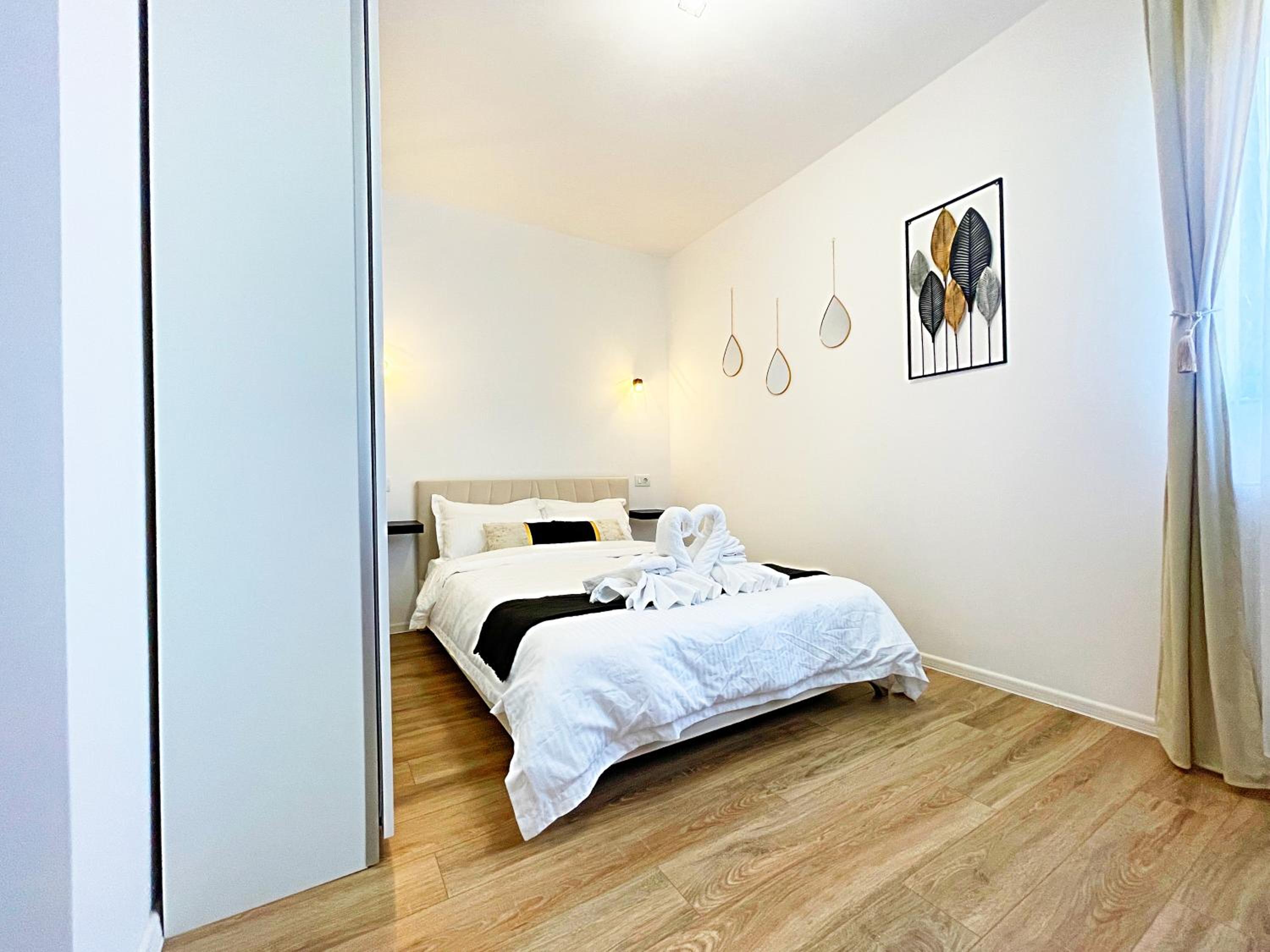 ChicStudio Full Kitchen AC Free Parking Popcorn