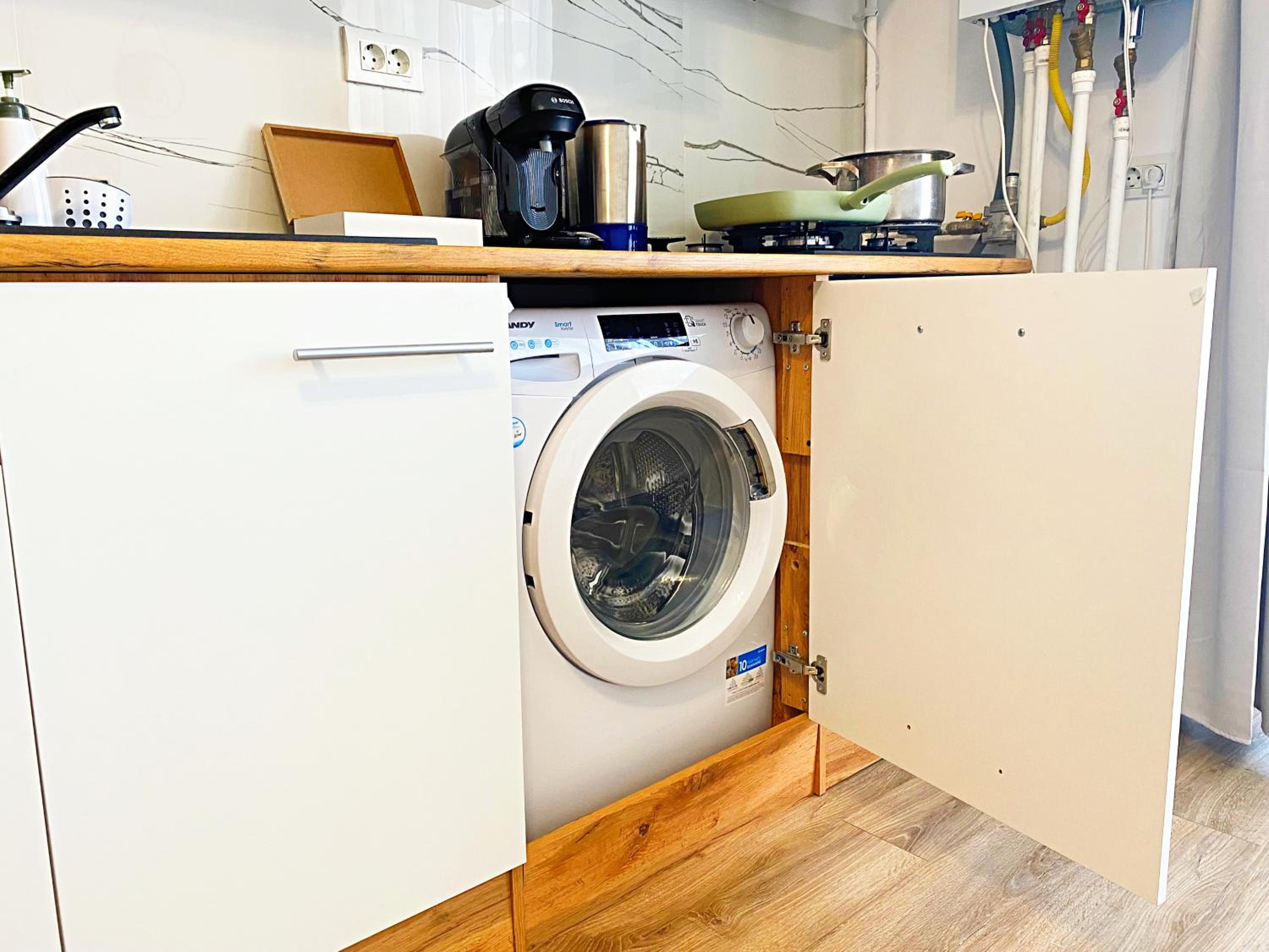 ChicStudio Full Kitchen AC Free Parking Popcorn