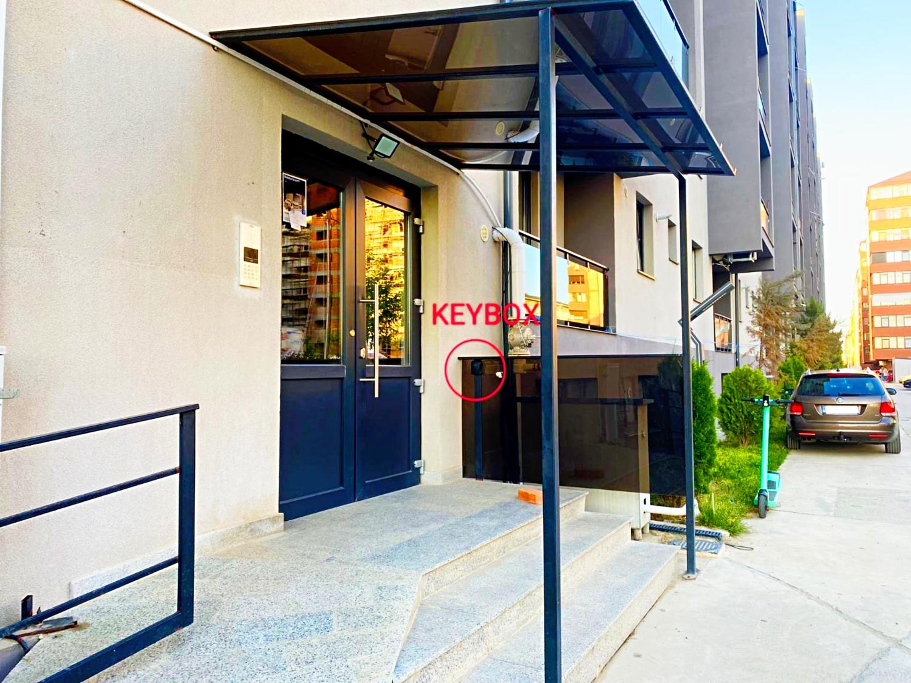 ChicStudio Full Kitchen AC Free Parking Popcorn