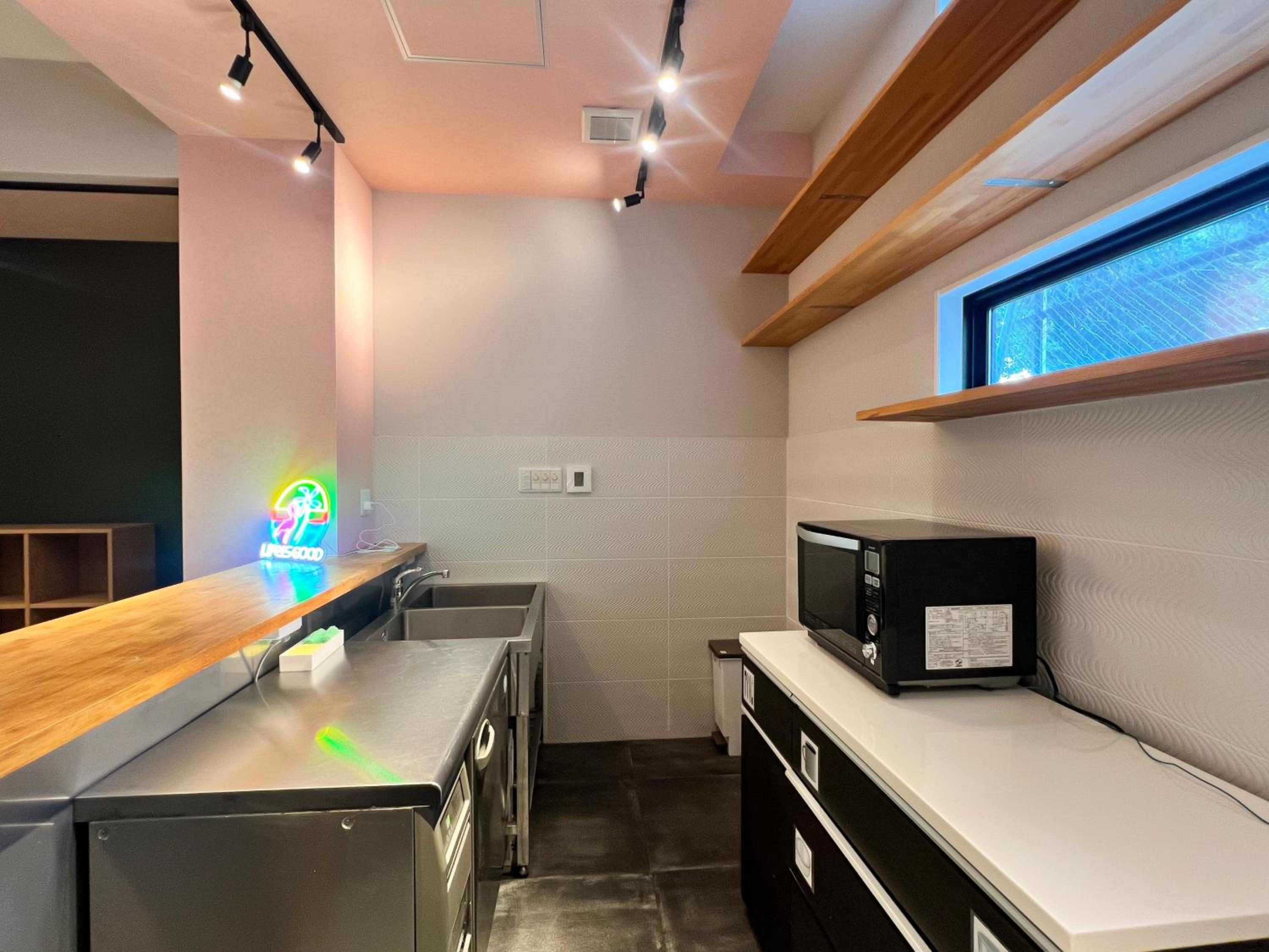 Hostel Hangout Best Value Near Kuromon Market & Namba