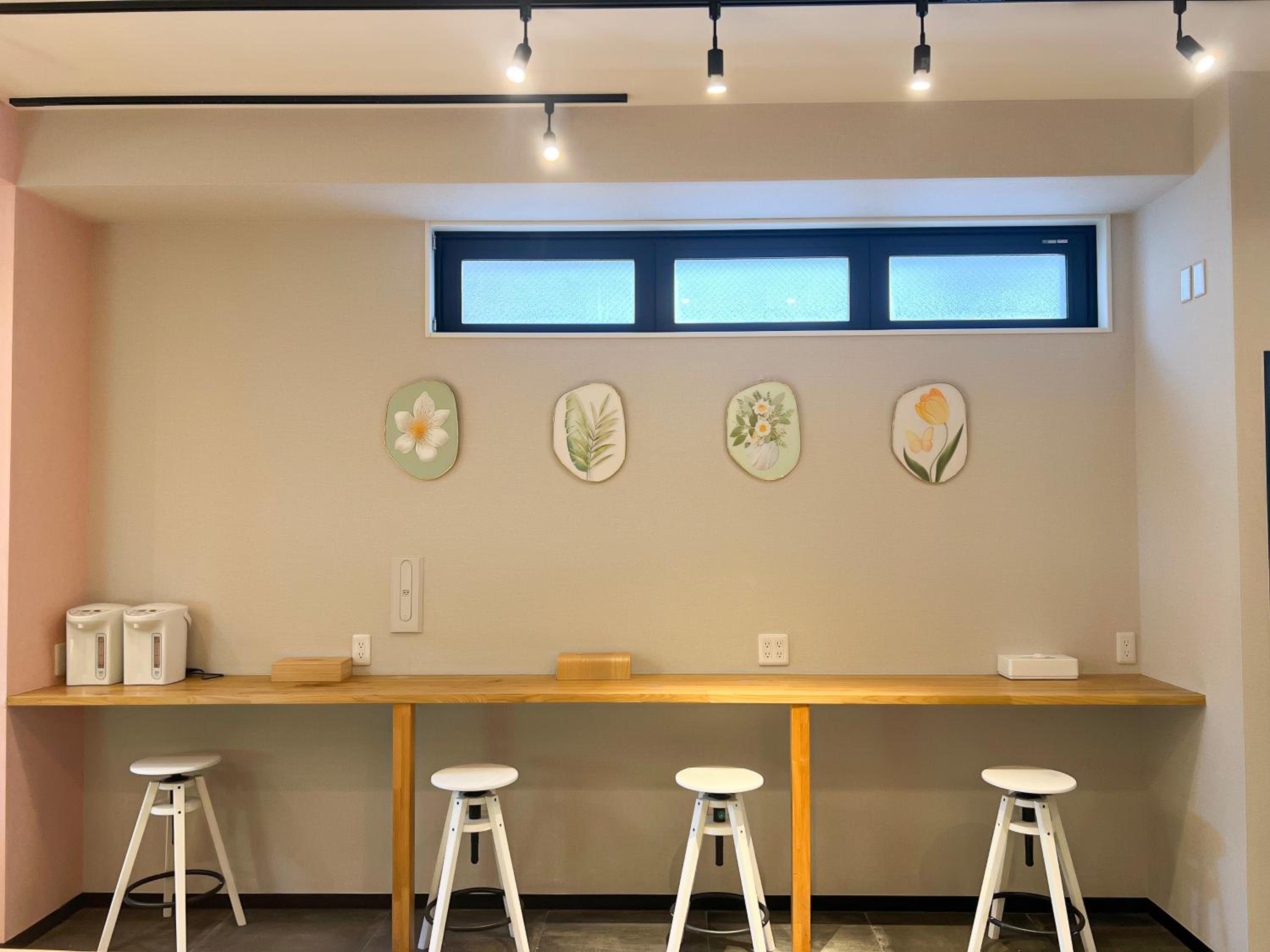Hostel Hangout Best Value Near Kuromon Market & Namba