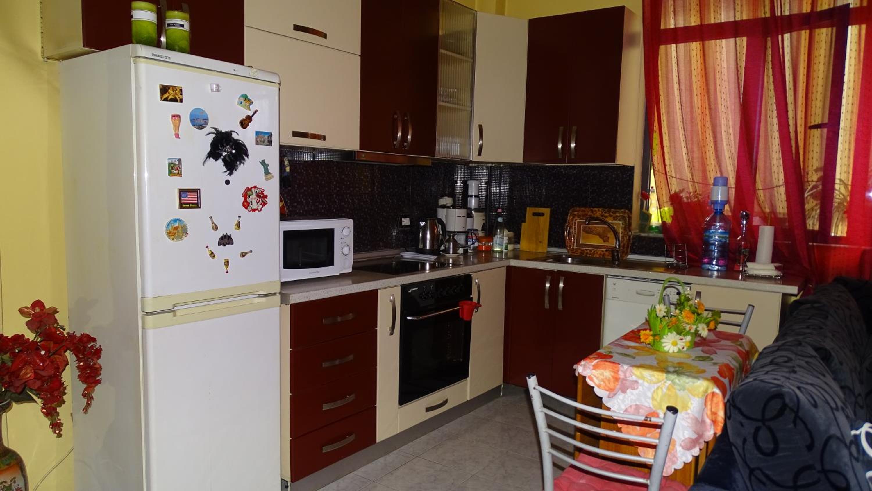 Central Apartments Shoshi