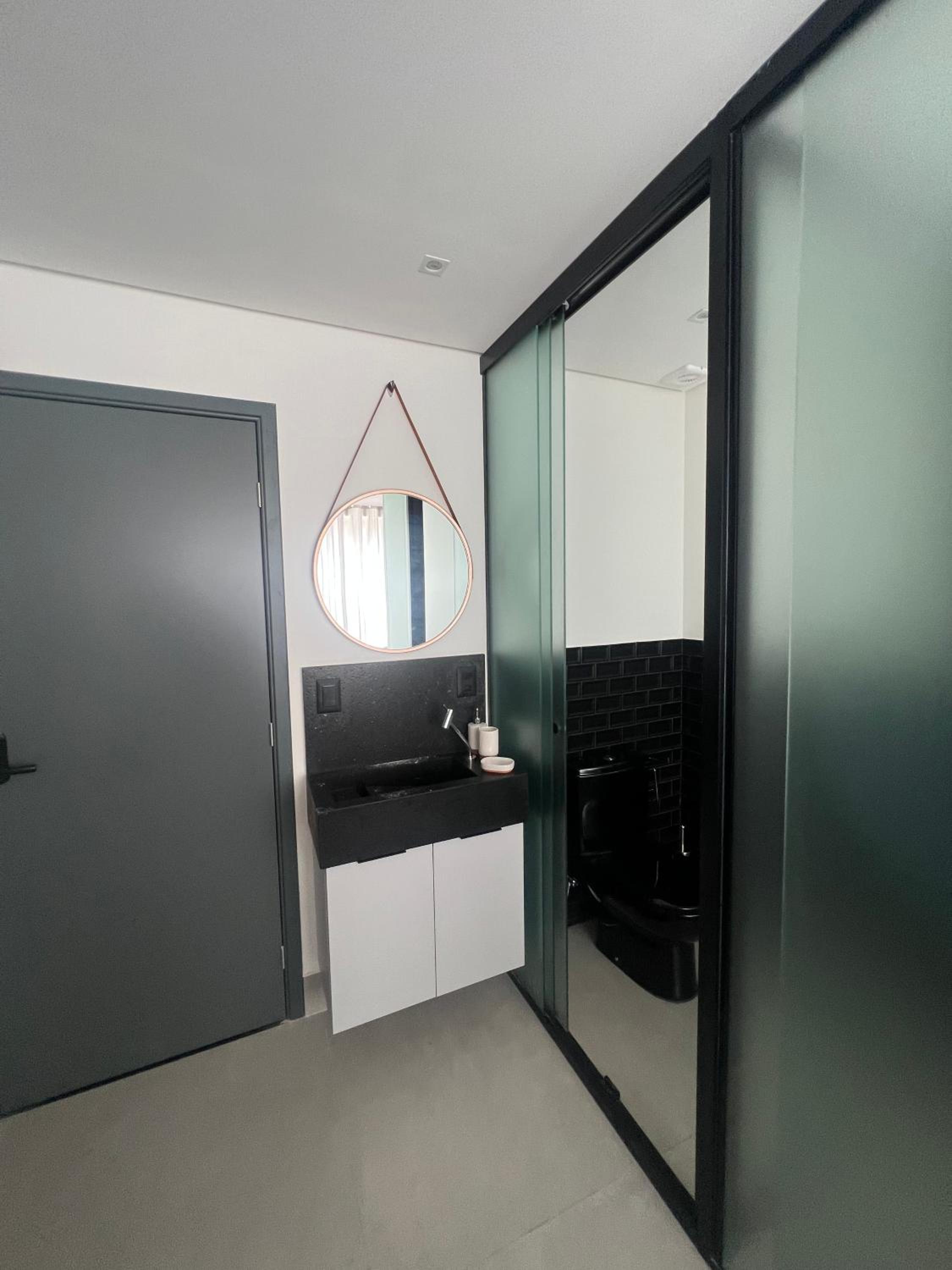 Get by Side Suites