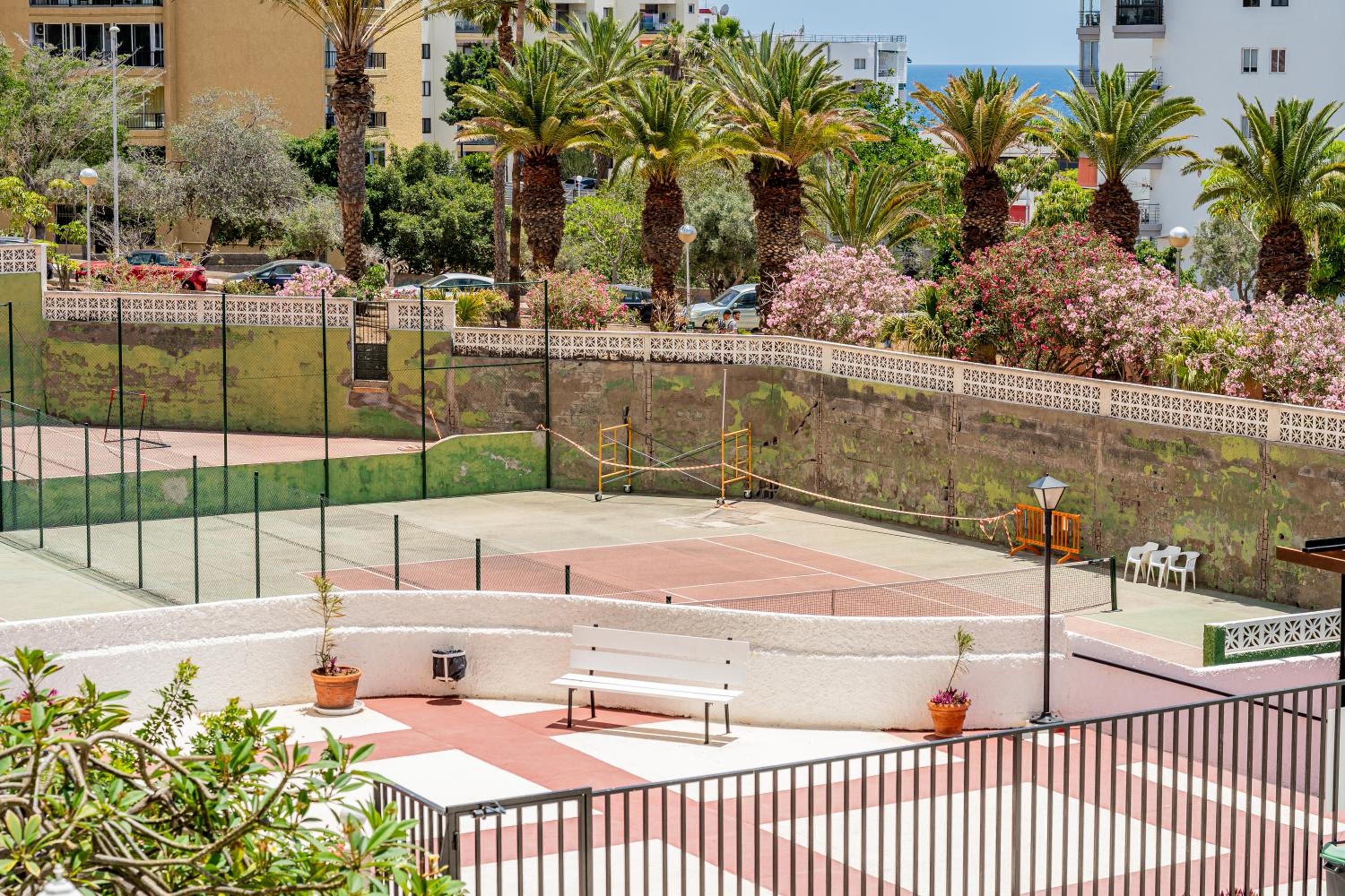 Bright seaside apartment in Los Cristianos - Achacay