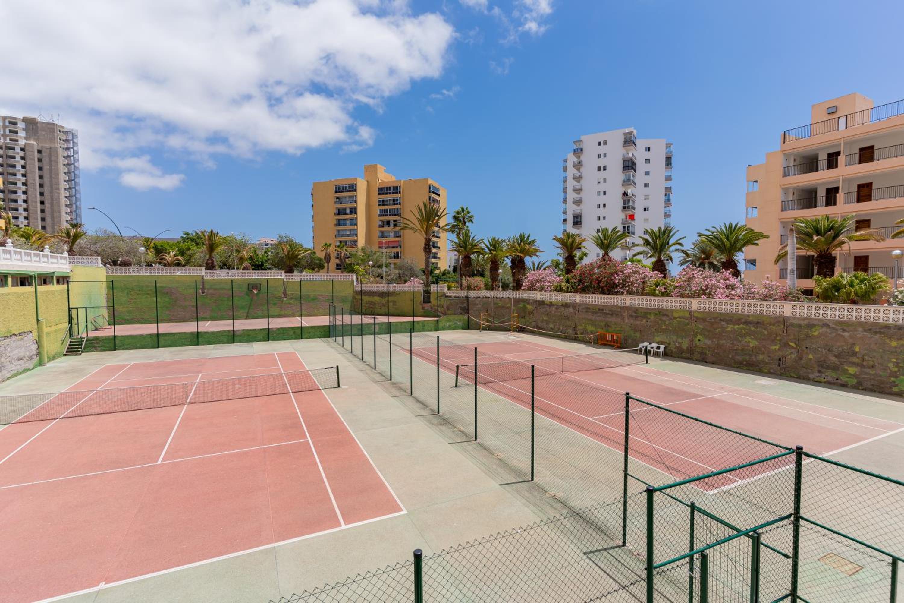 Bright seaside apartment in Los Cristianos - Achacay