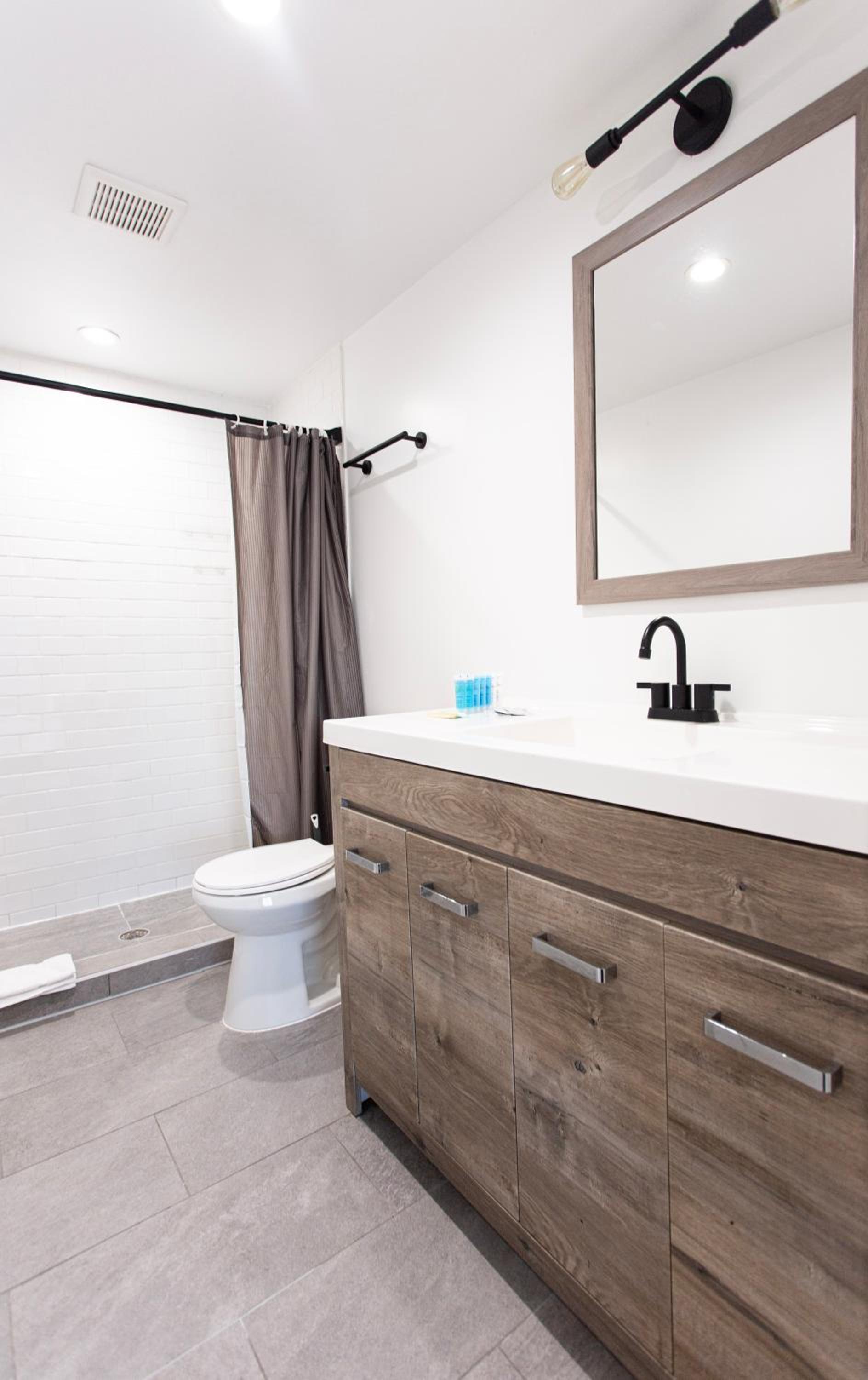Elegant Petworth Escape 6 Bed Urban Retreat