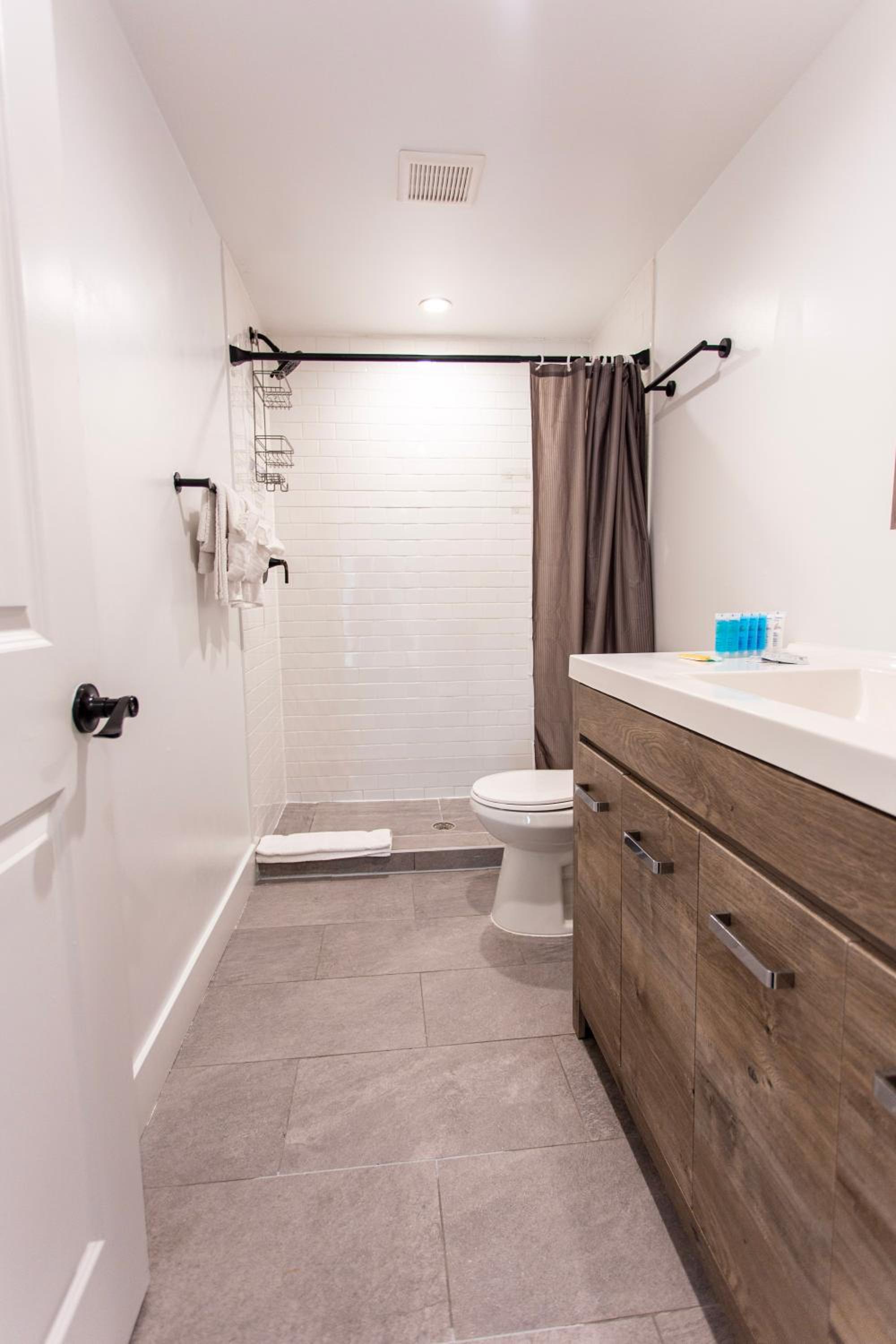 Elegant Petworth Escape 6 Bed Urban Retreat
