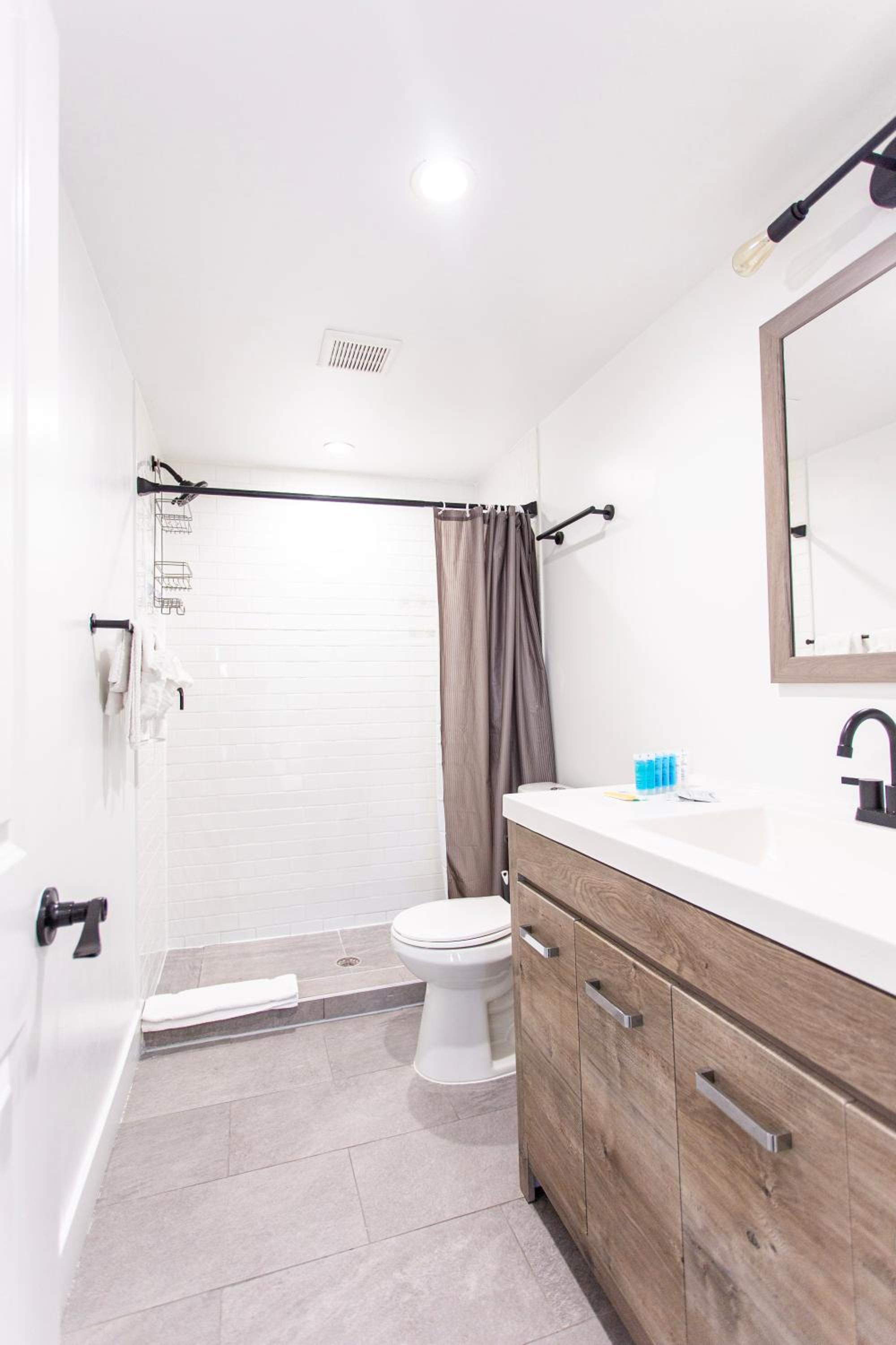 Elegant Petworth Escape 6 Bed Urban Retreat
