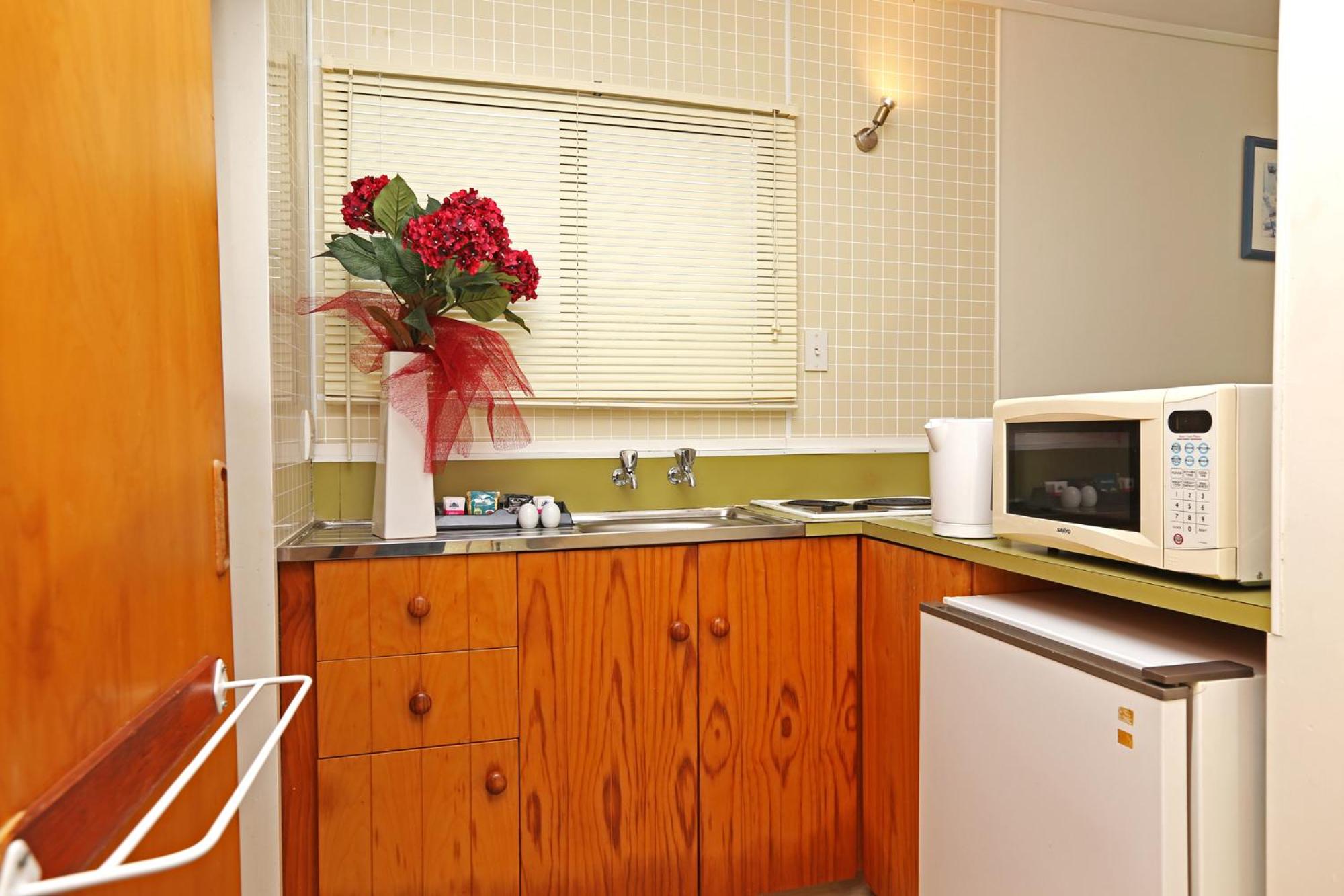 Waiuku Lodge Motel