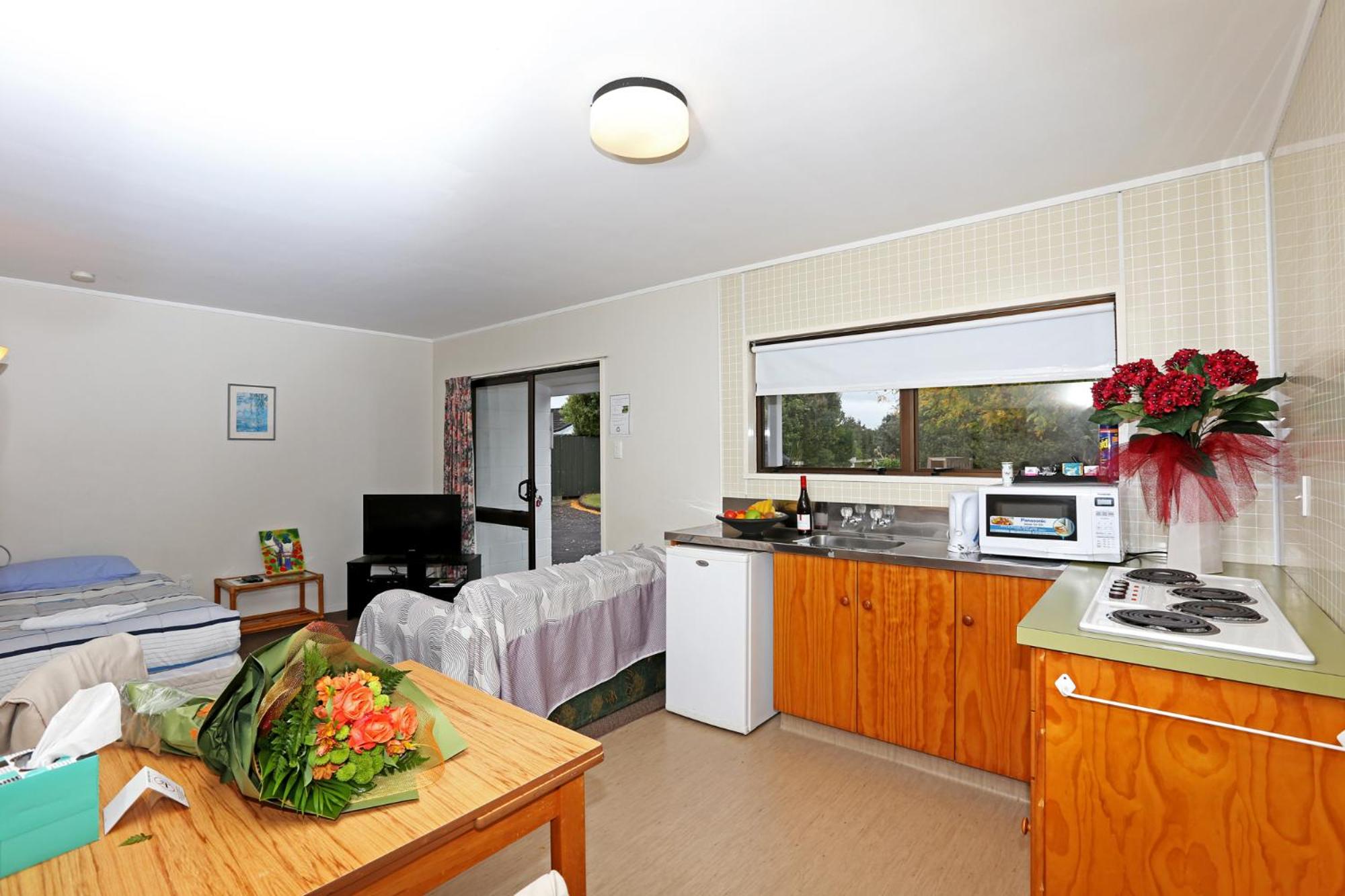 Waiuku Lodge Motel