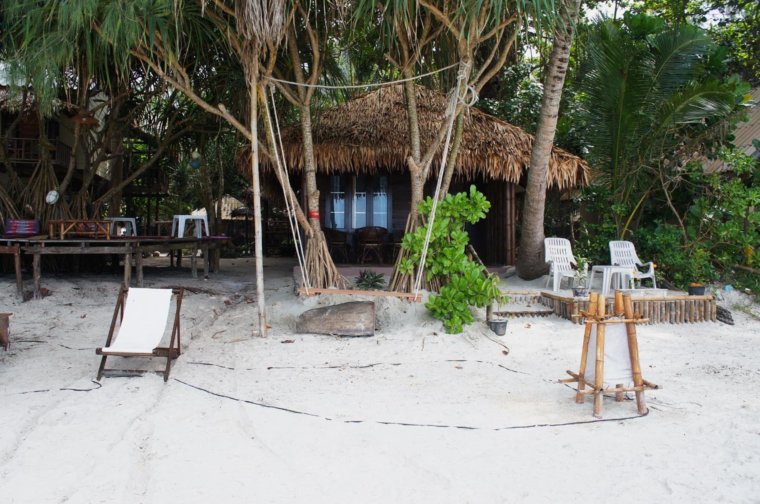 Lazy Hut