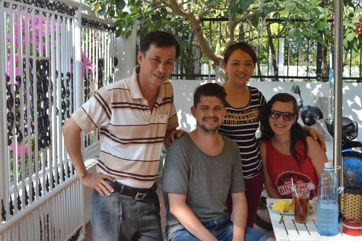 HaLo HomeStay