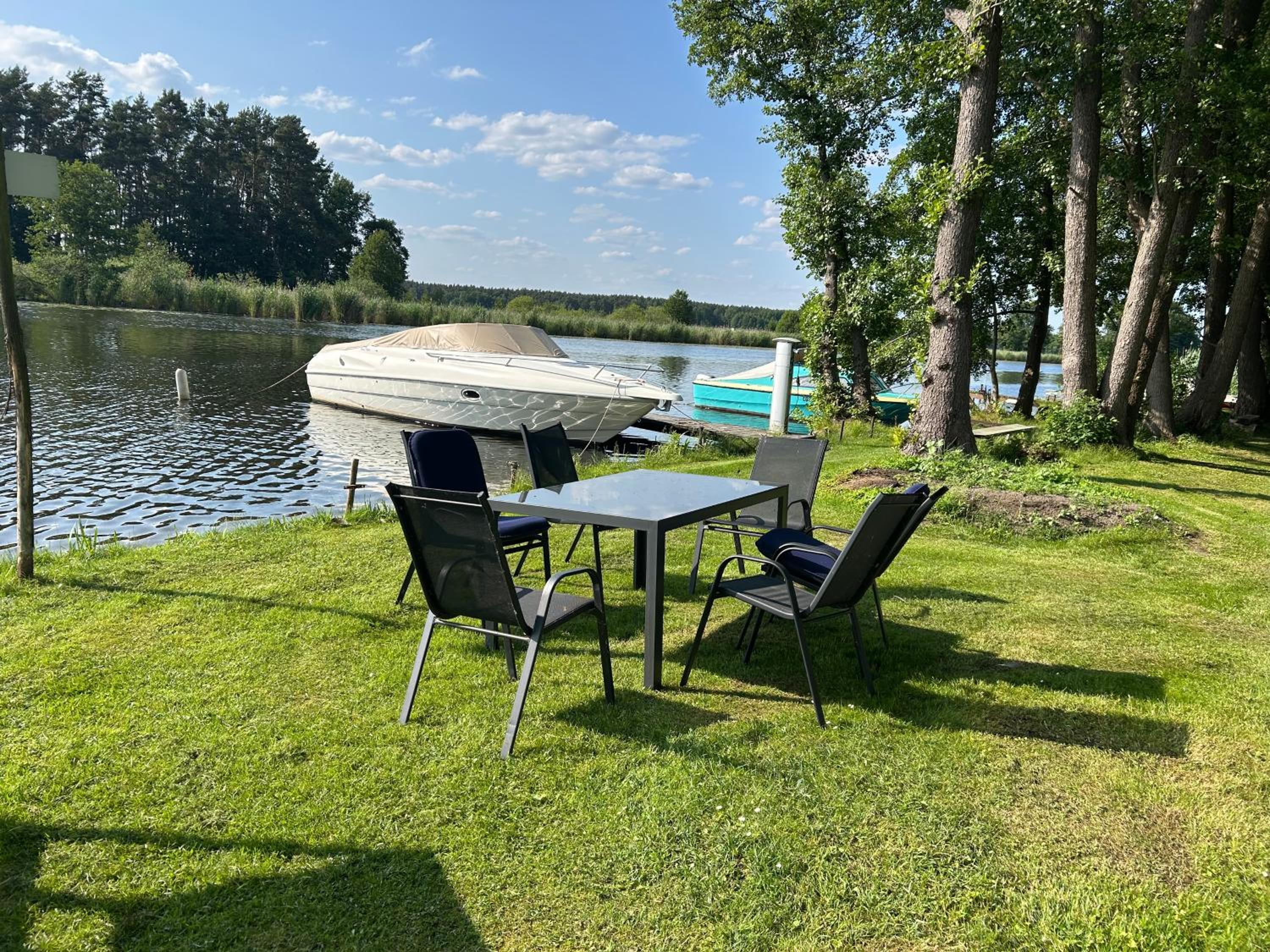 Haus an der Spree