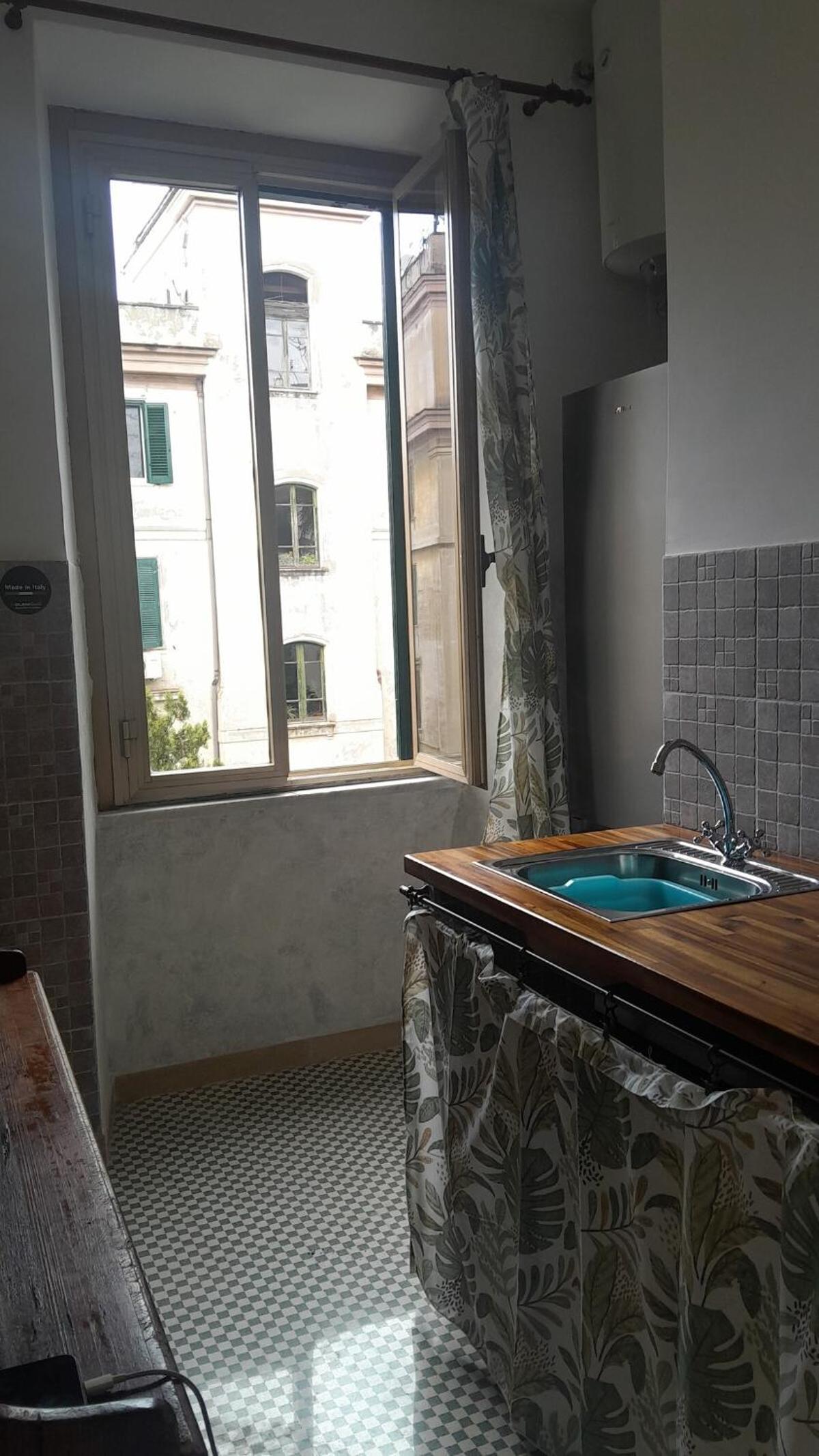 Roma centro little house of testaccio