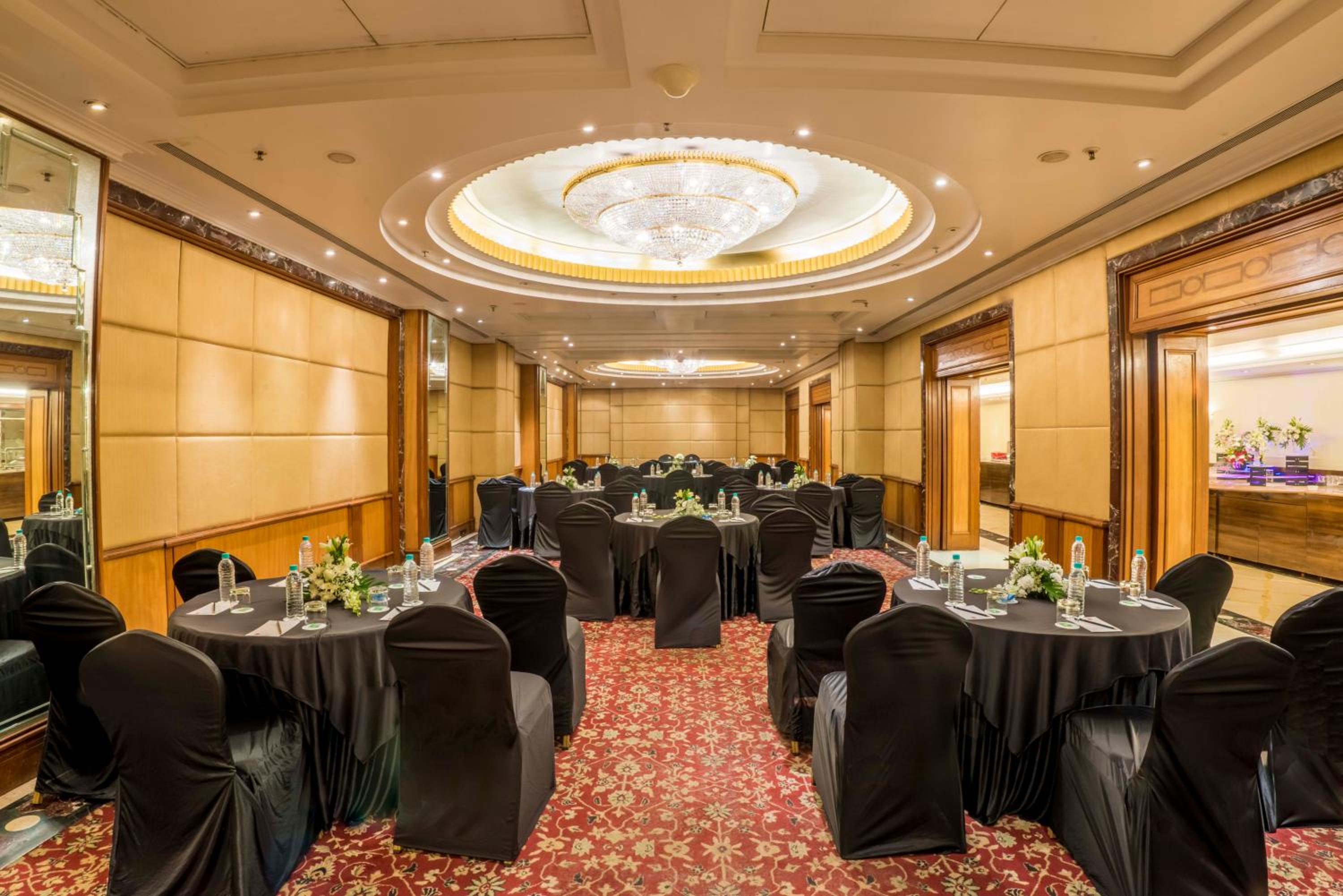 Mumbai Vacations - Hotel Parle International - Property Image 4