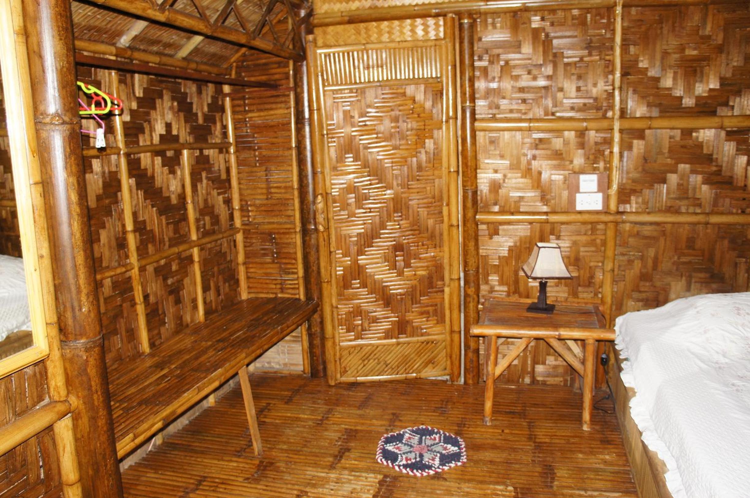 Lazy Hut