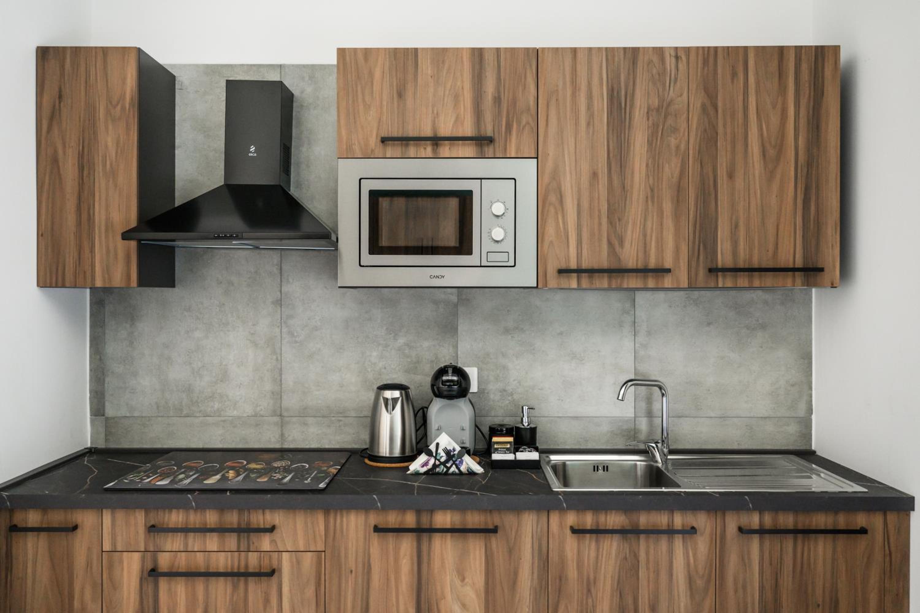 Materdei Rooms - Napoli Centro, Camere con cucina vicino Metro e colazione inclusa