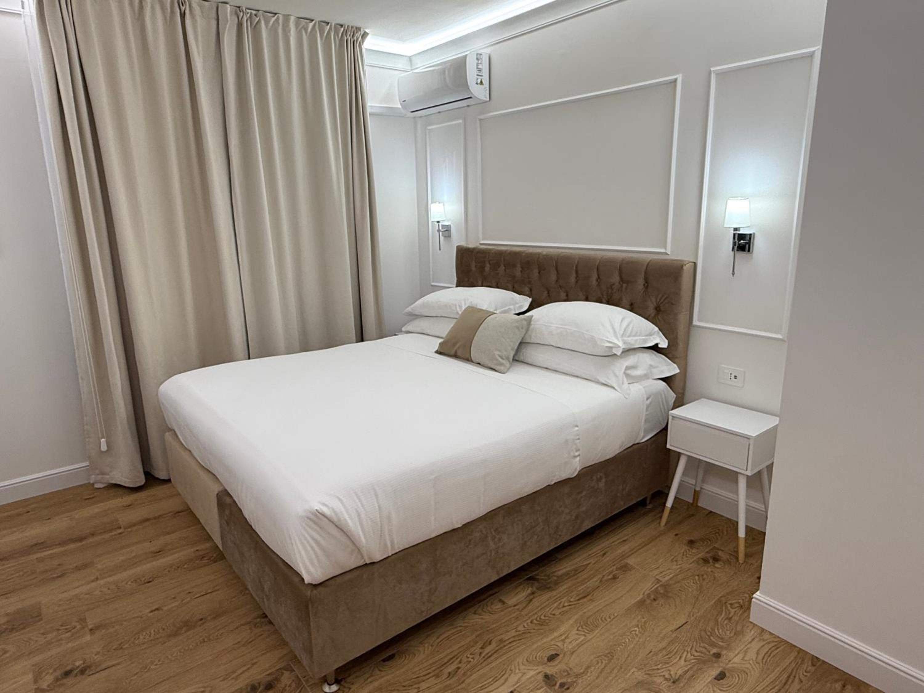 Emy Suites