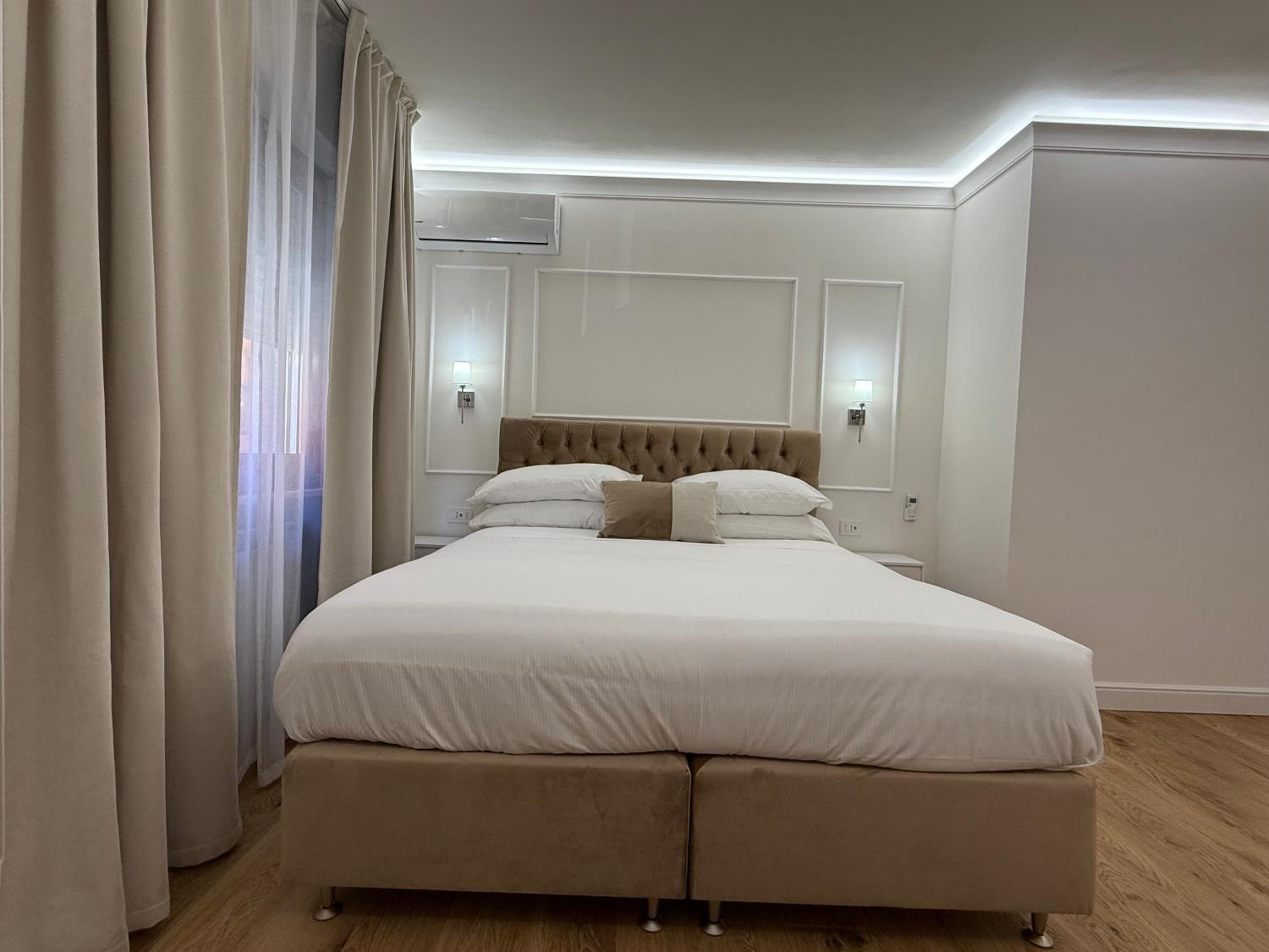 Emy Suites