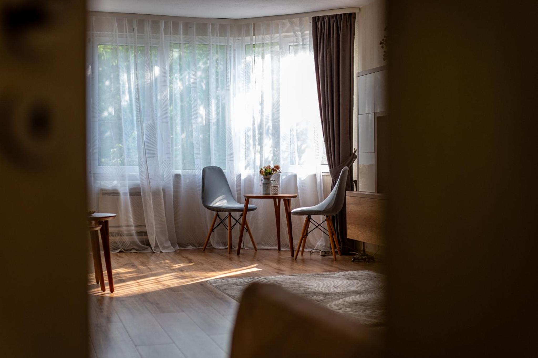 Top Location 3 Bedroom Apartment Next to the Beach