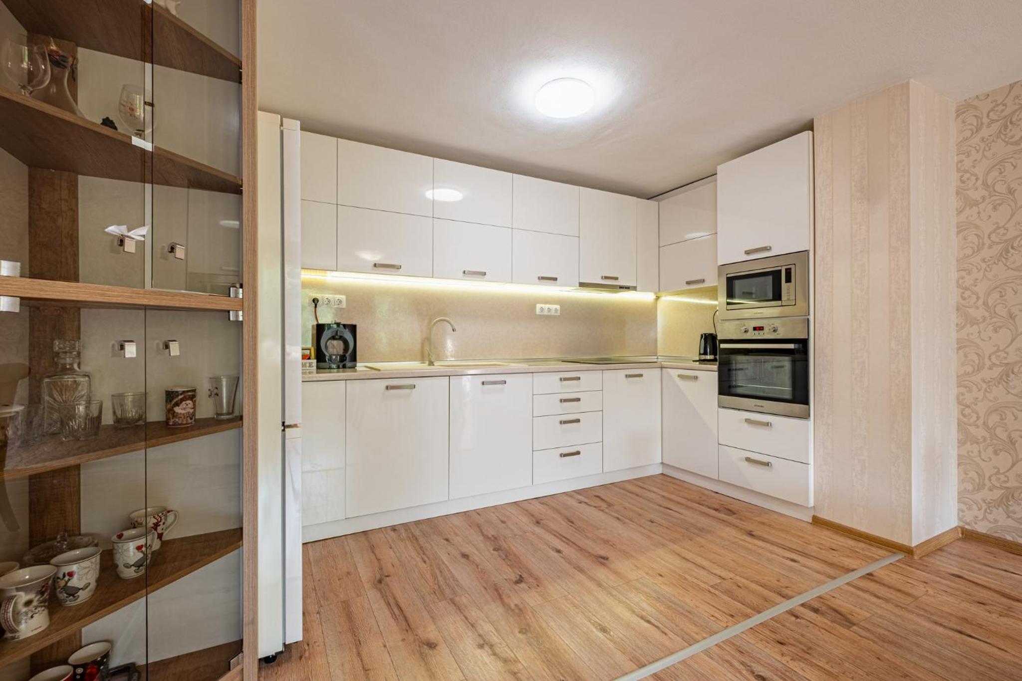 Top Location 3 Bedroom Apartment Next to the Beach