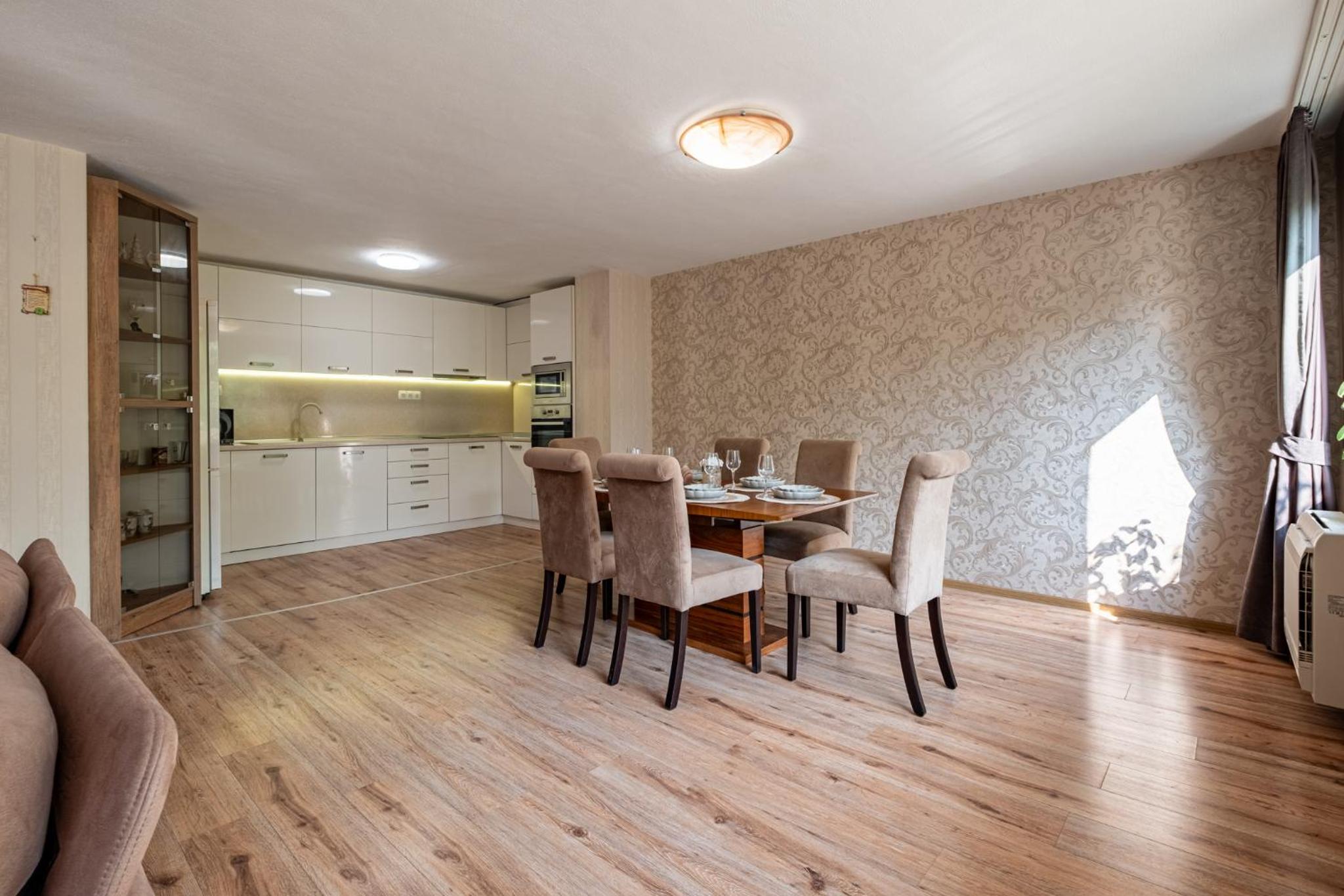 Top Location 3 Bedroom Apartment Next to the Beach