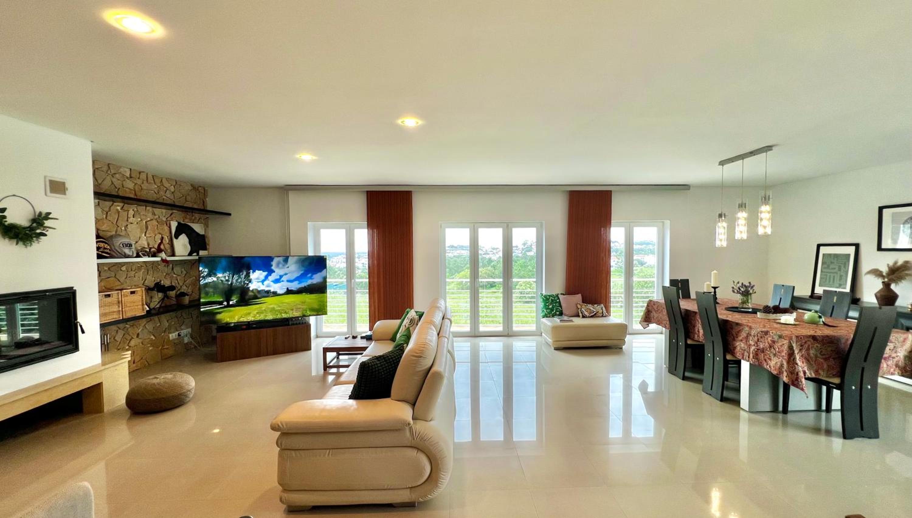Coastal Breeze Villa in Sesimbra