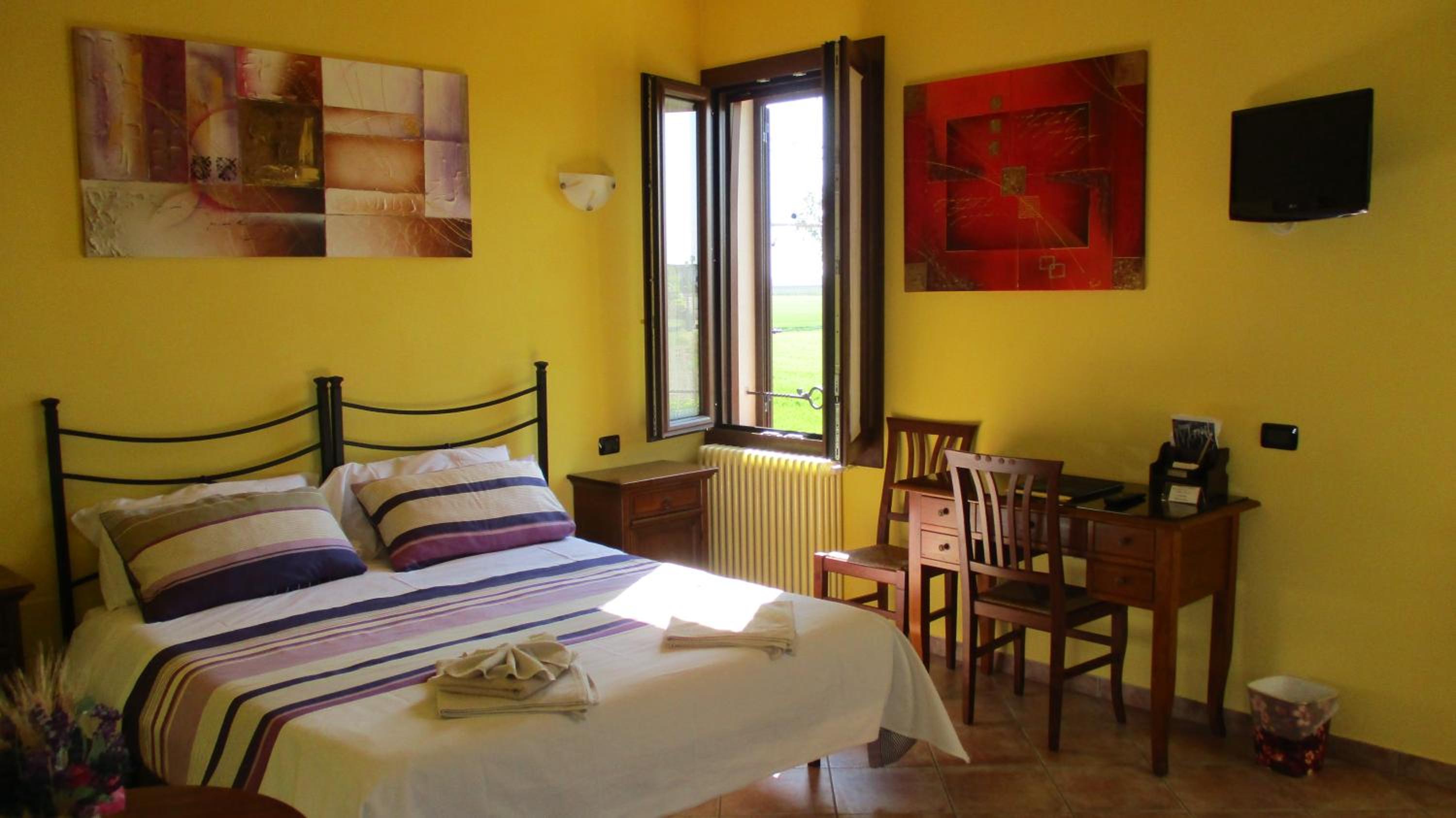 Casa di Campagna B&B La Corte Ferrara