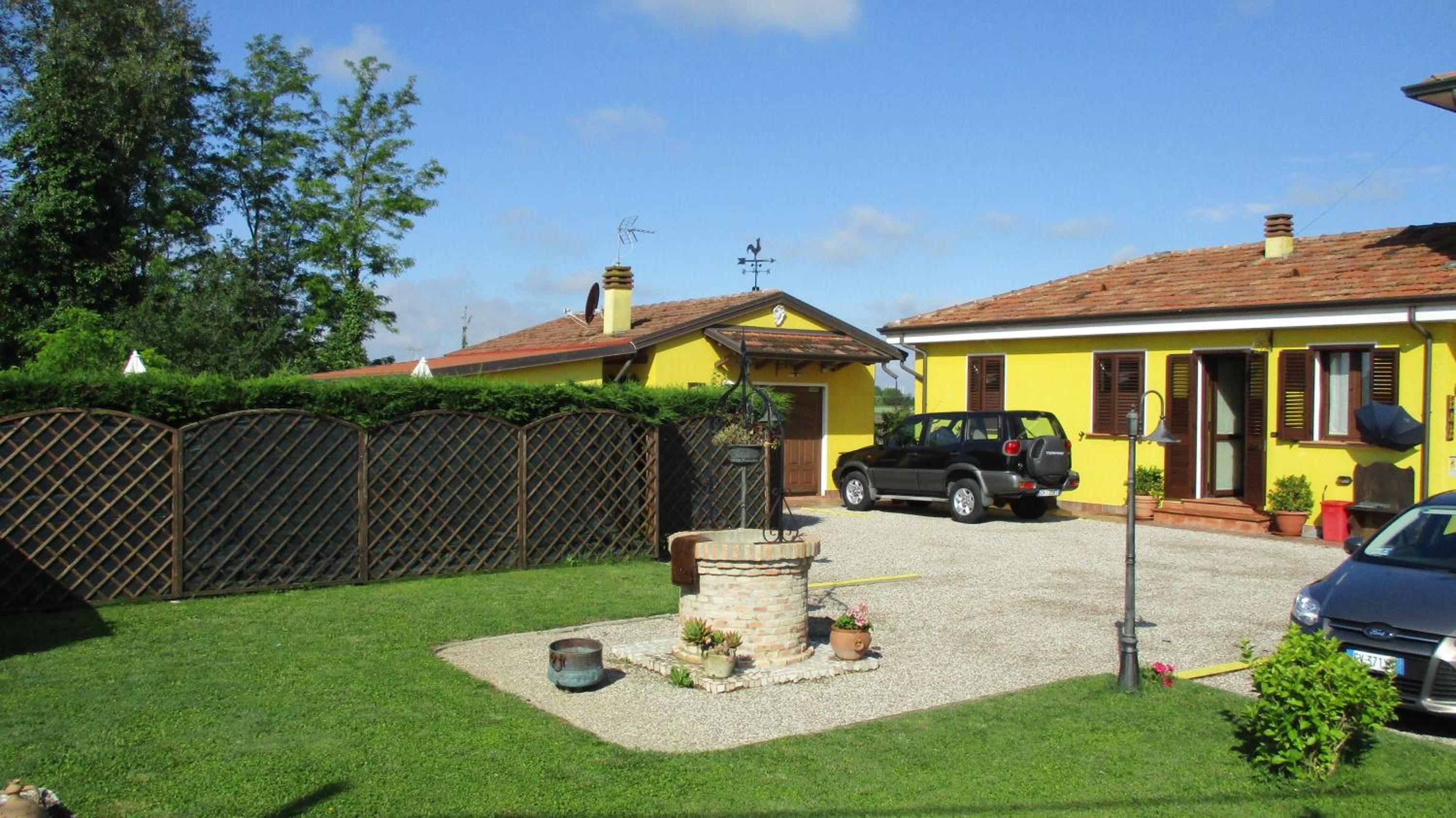 Casa di Campagna B&B La Corte Ferrara