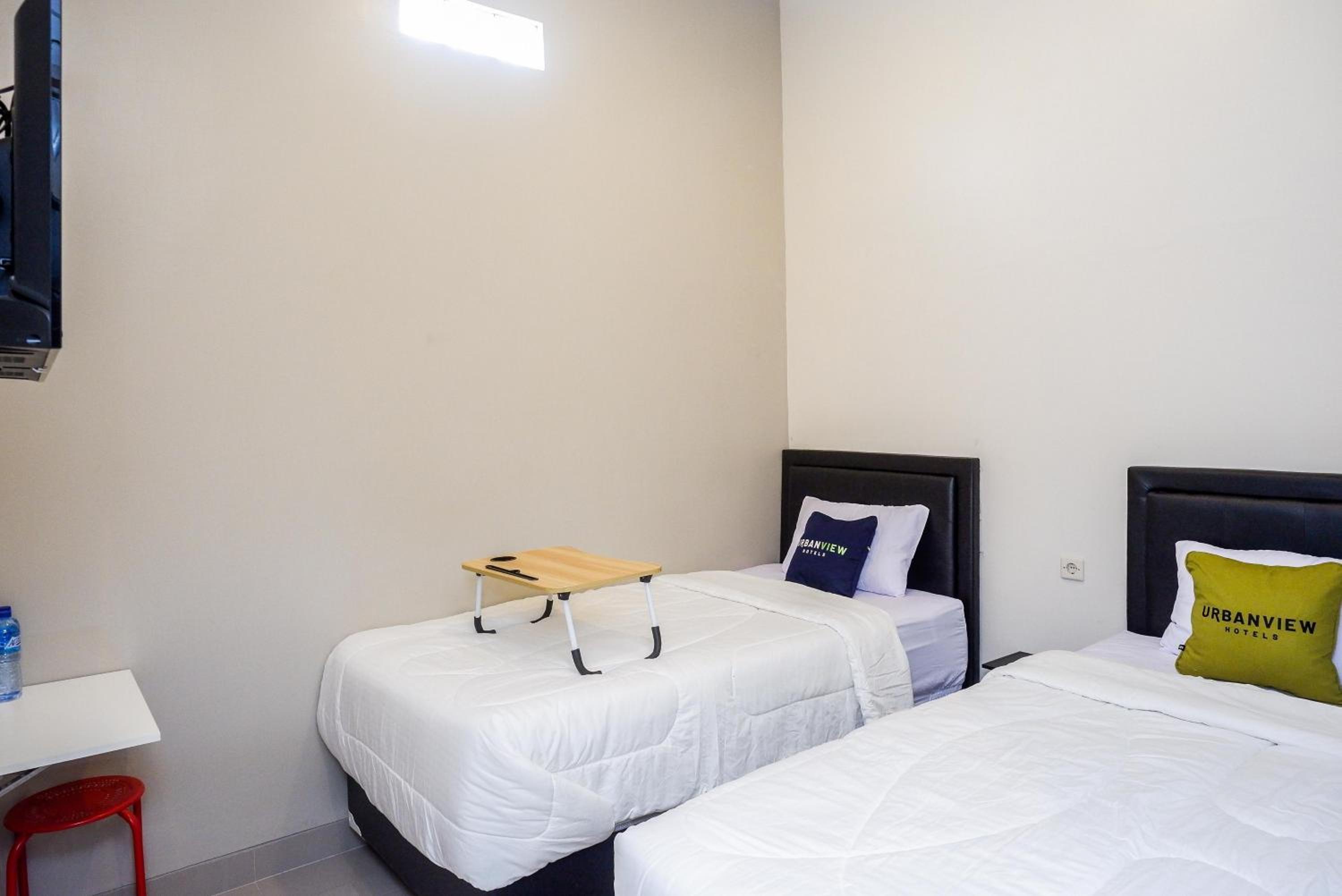 Urbanview Hotel near Alun Alun Tegal, photo 7