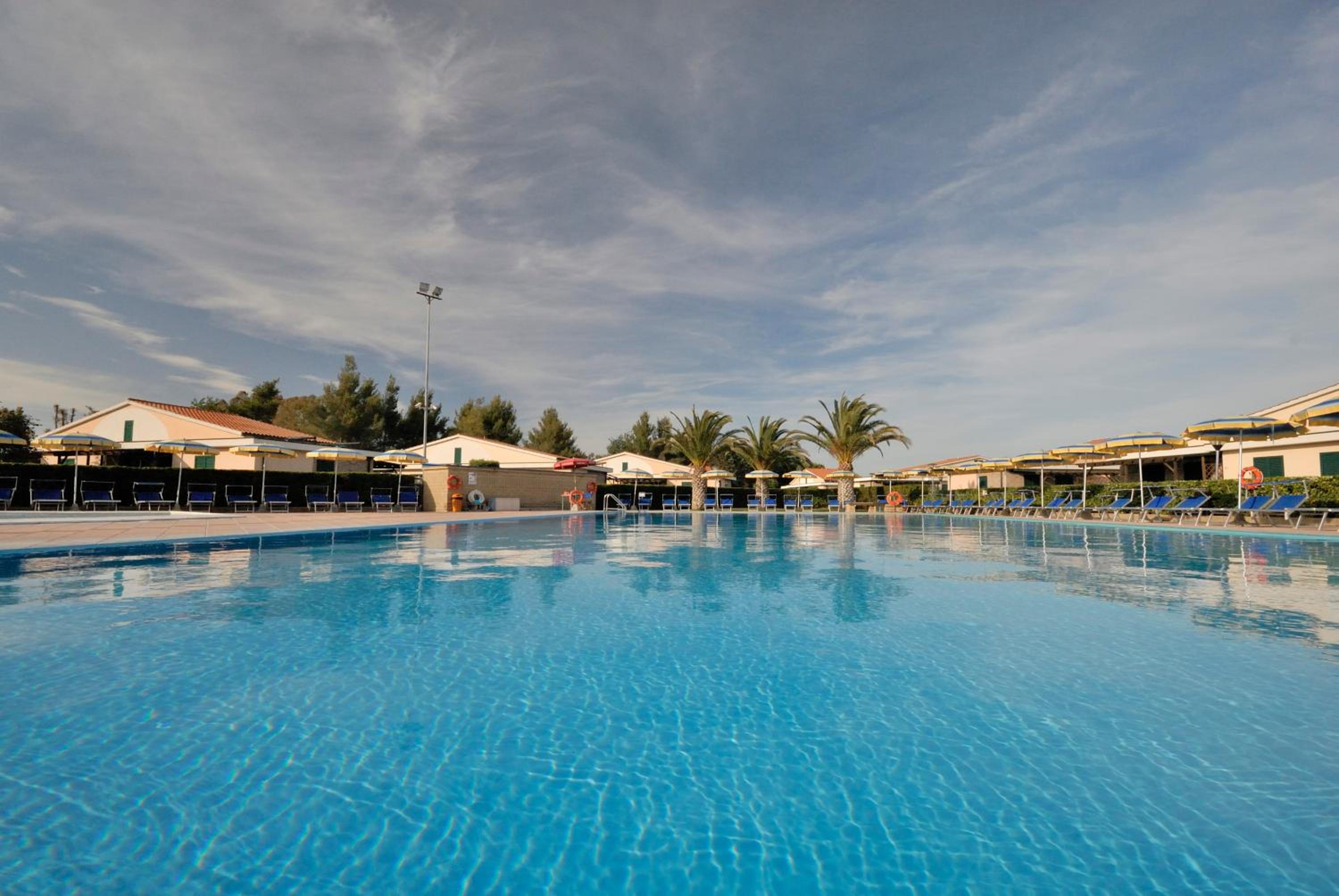 La Cecinella Apartments