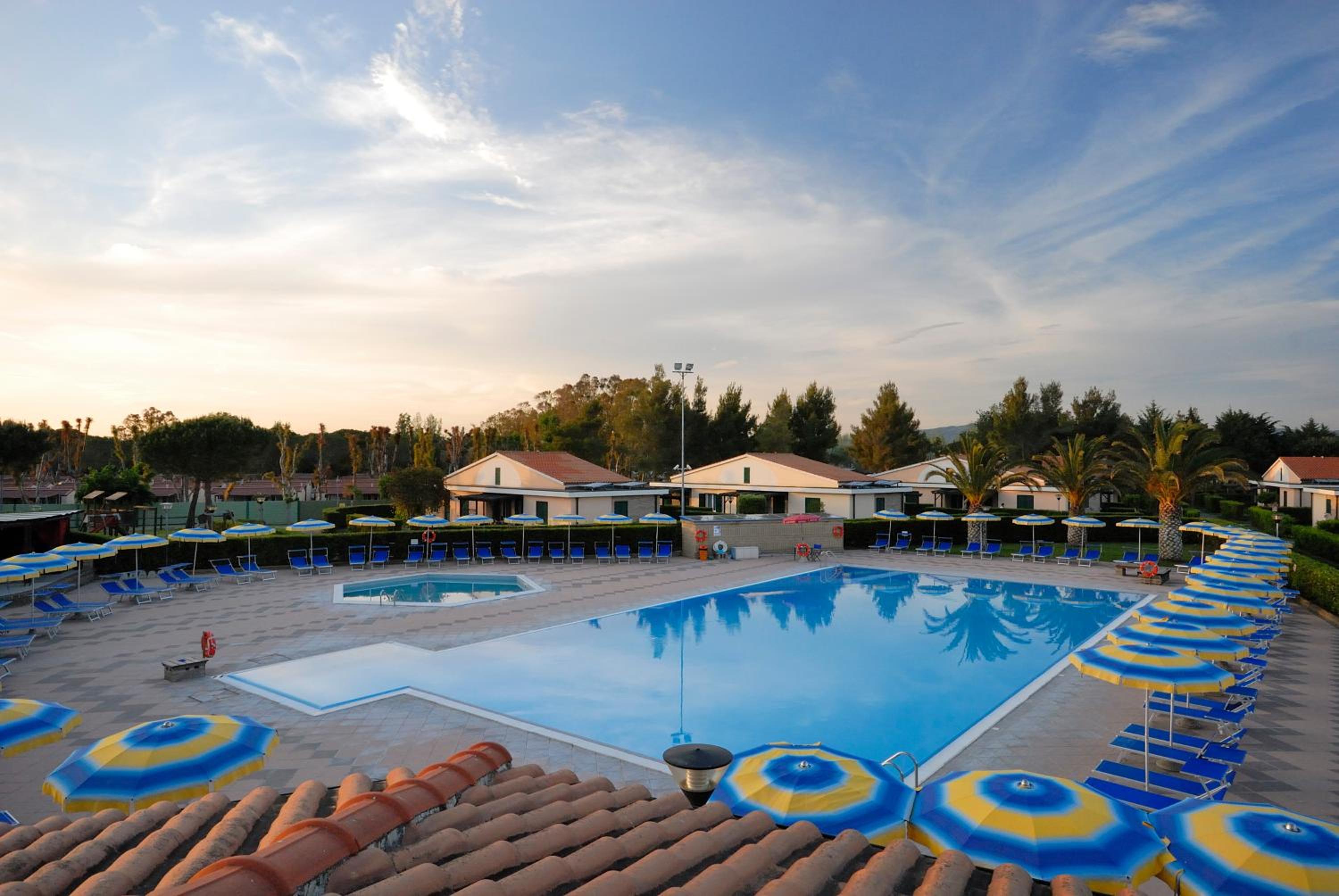 La Cecinella Apartments