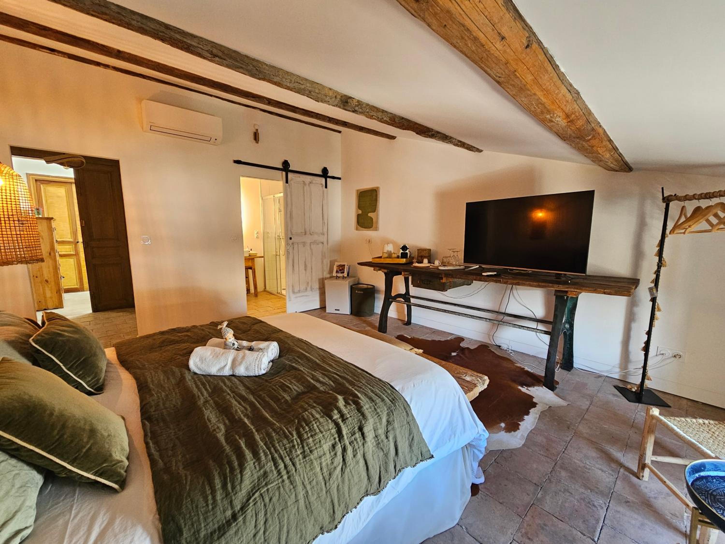 La Maison de Lyna - Suites de charme intra-muros avec parking & autonomie, photo 93