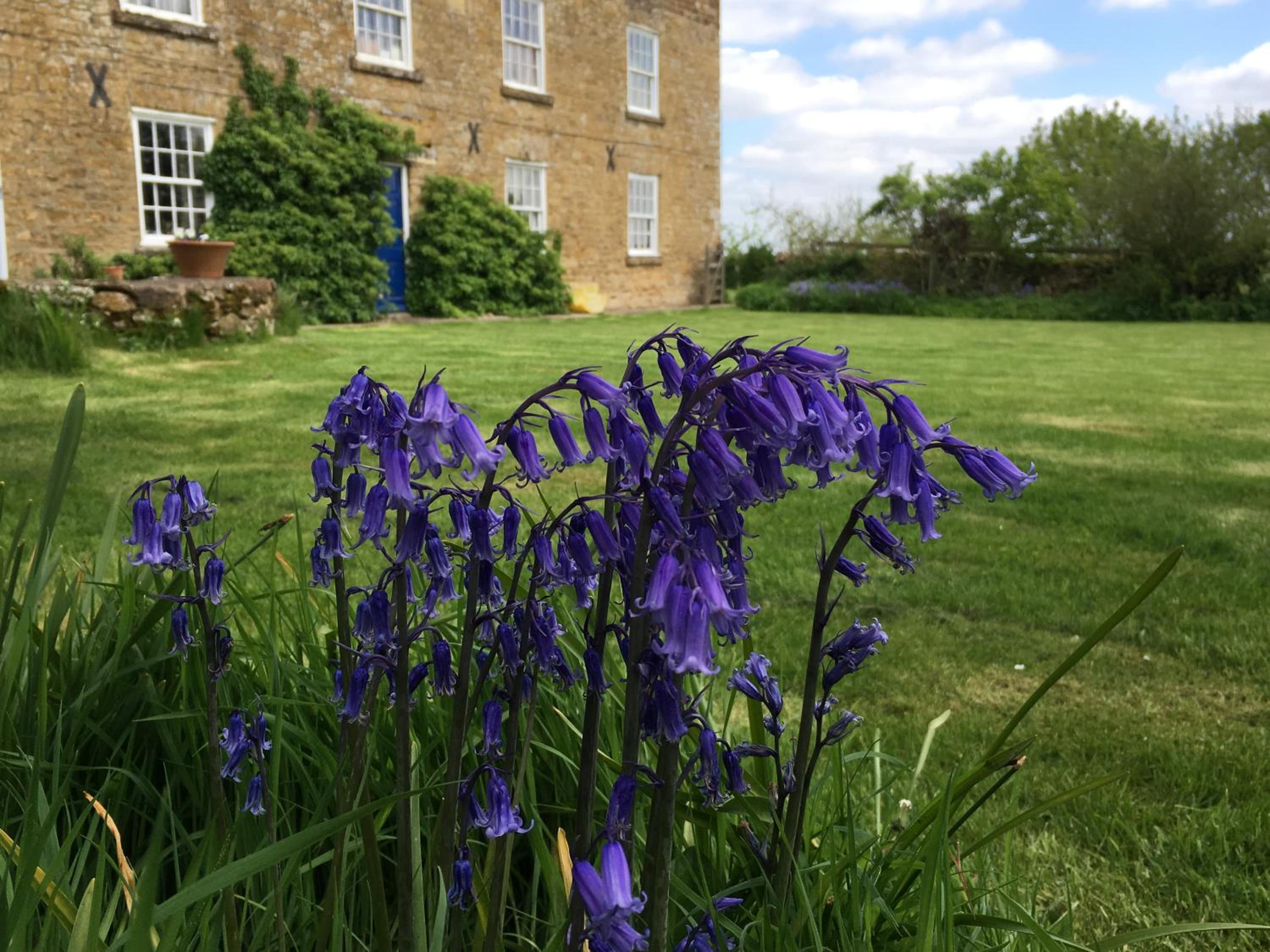 Cotswolds Mine Hill House view 3