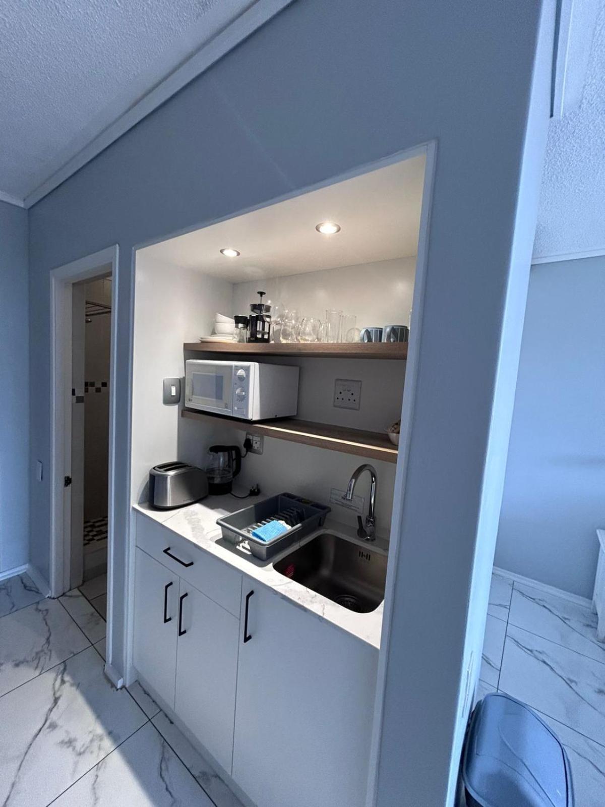 157 Brookes Hill Suites near the beach