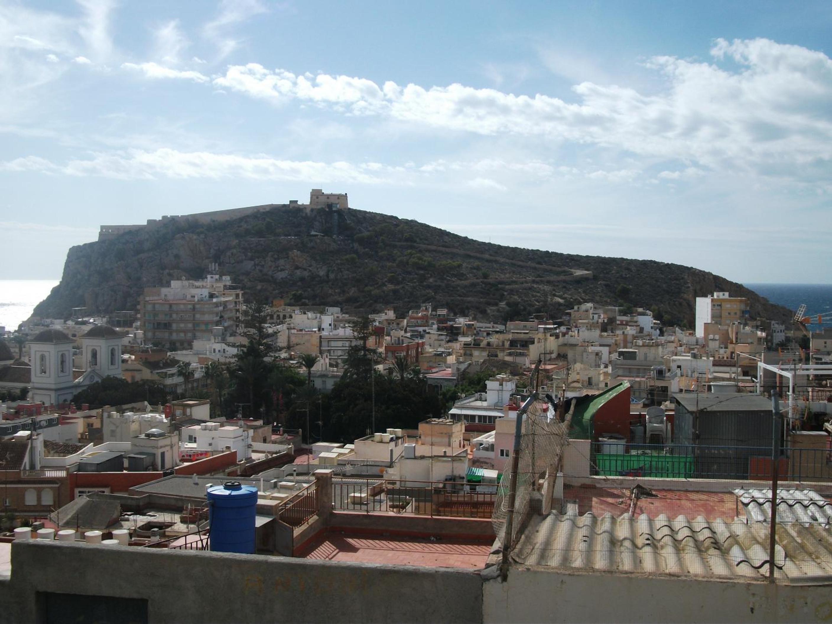 Photo 10