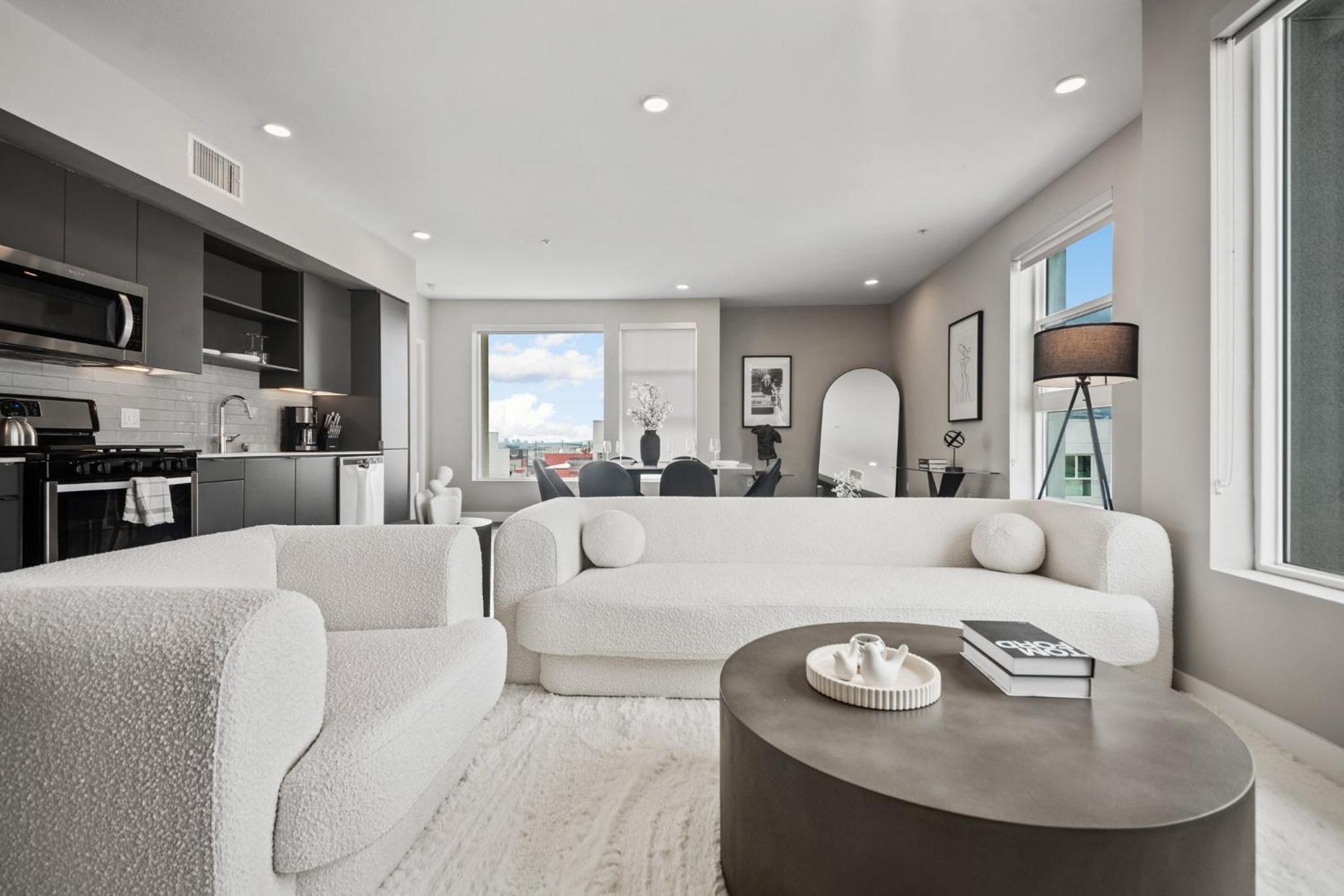 Modern Luxury Oasis in WEHO Hollywood Sign Views