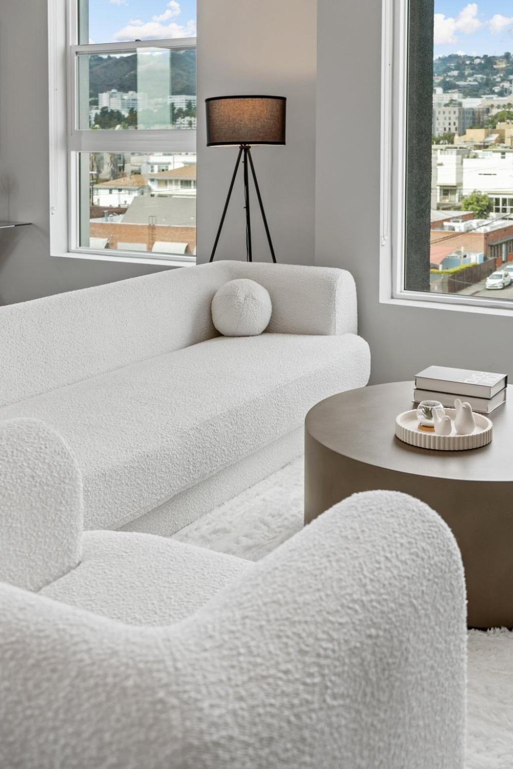 Modern Luxury Oasis in WEHO Hollywood Sign Views